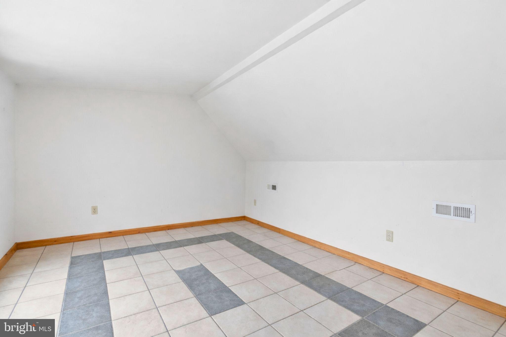 LOST VALLEY - Residential