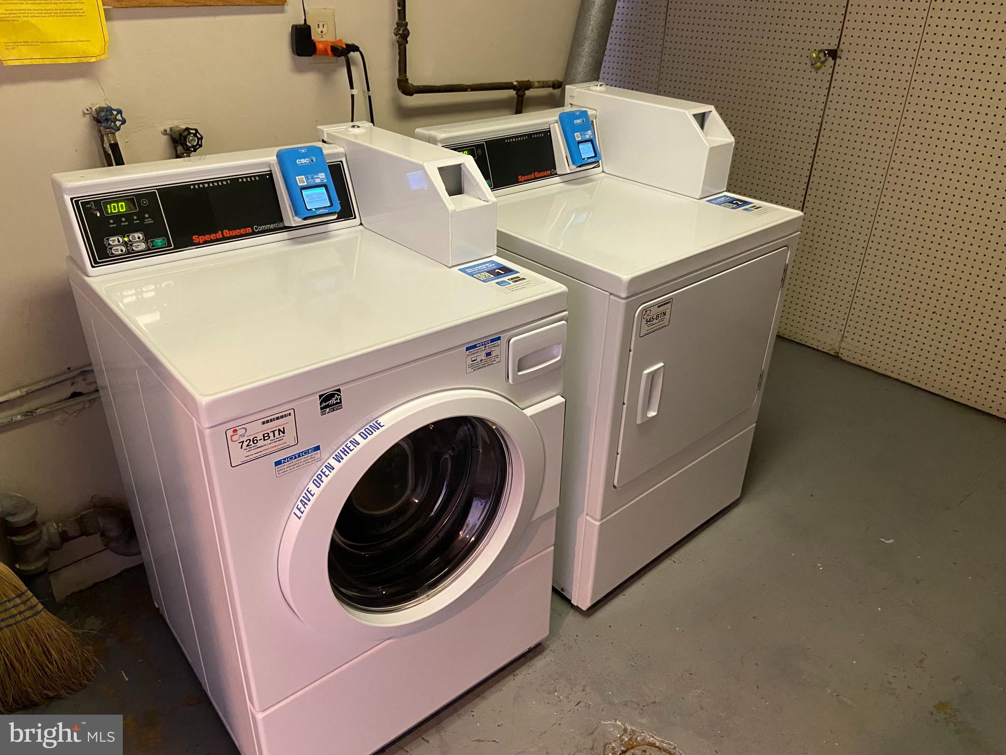 CROSS KEYS - Residential Lease