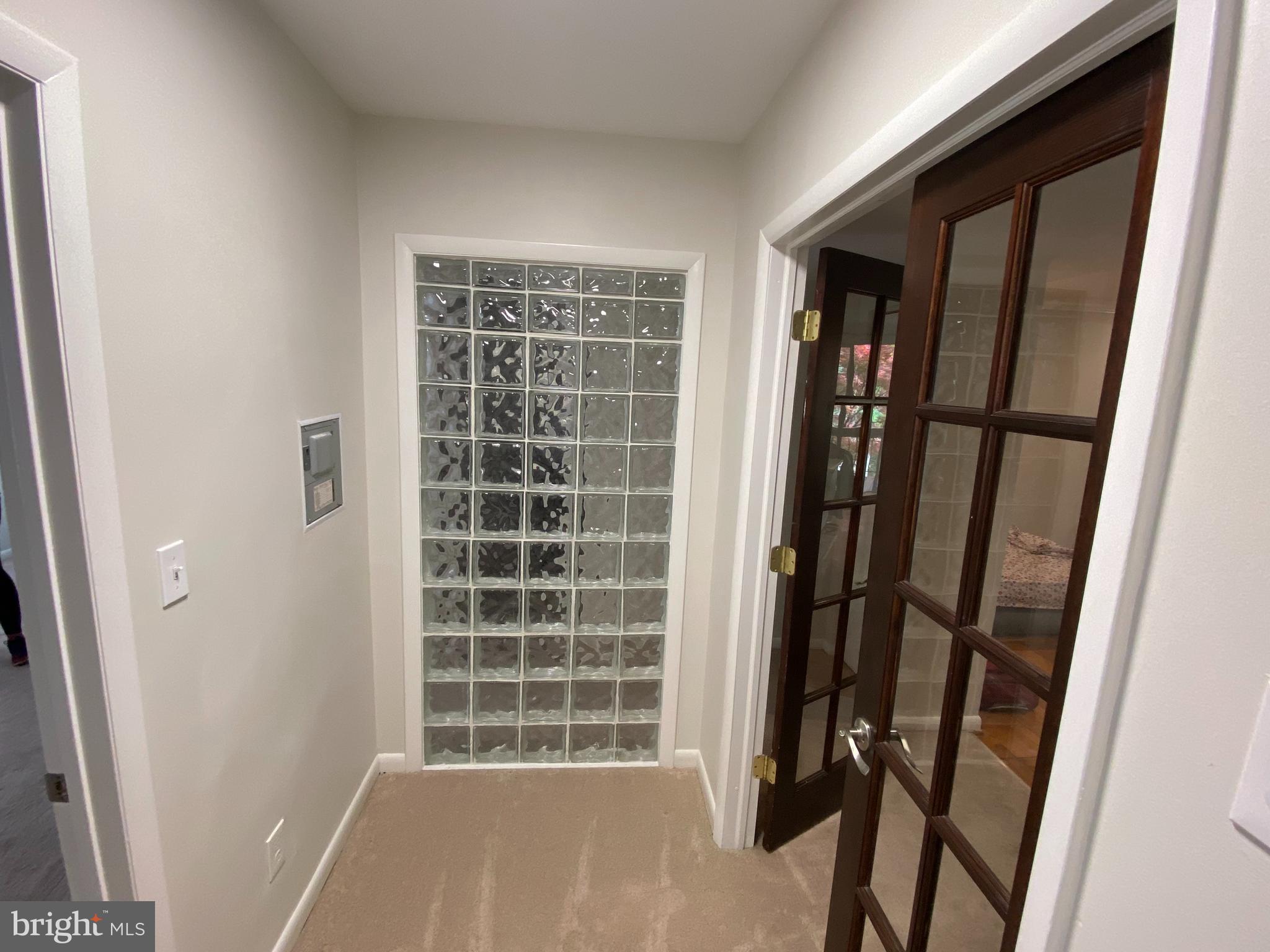 CROSS KEYS - Residential Lease