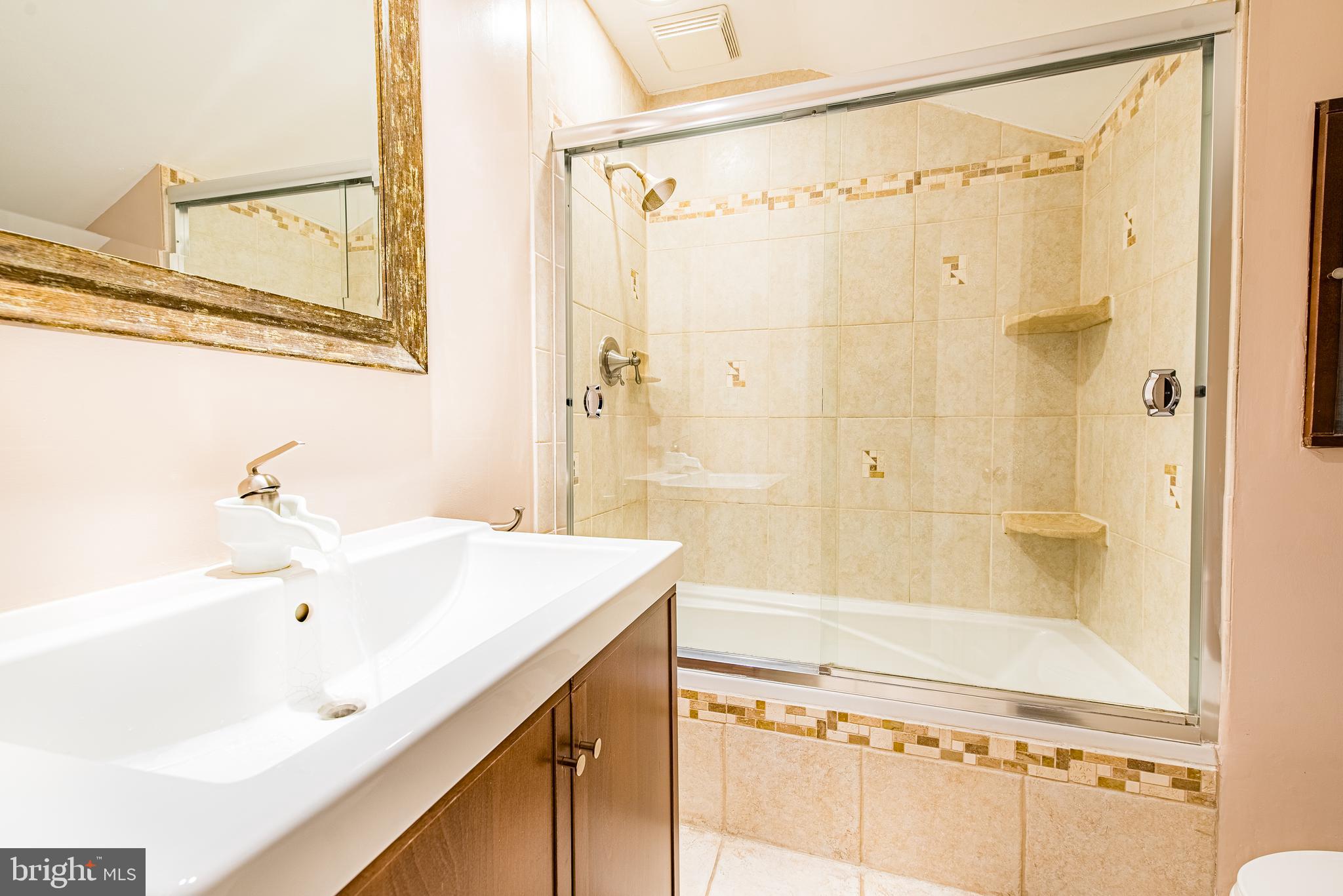 GLENMONT VILLAGE - Residential