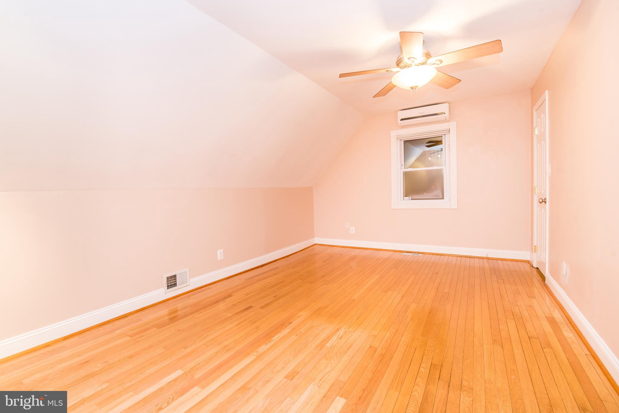 GLENMONT VILLAGE - Residential