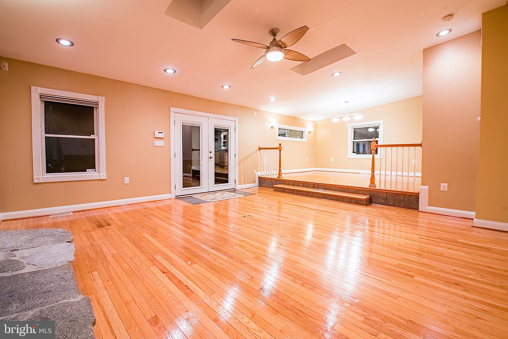 GLENMONT VILLAGE - Residential