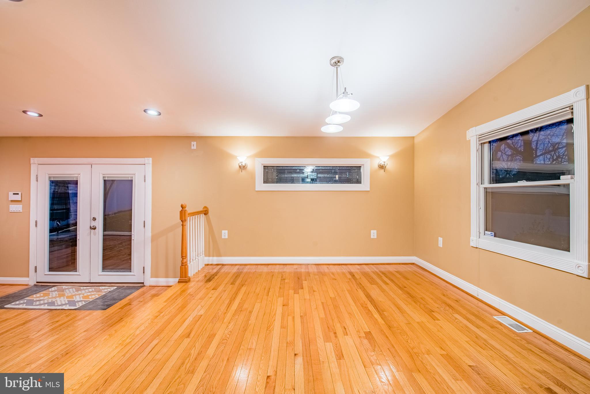 GLENMONT VILLAGE - Residential