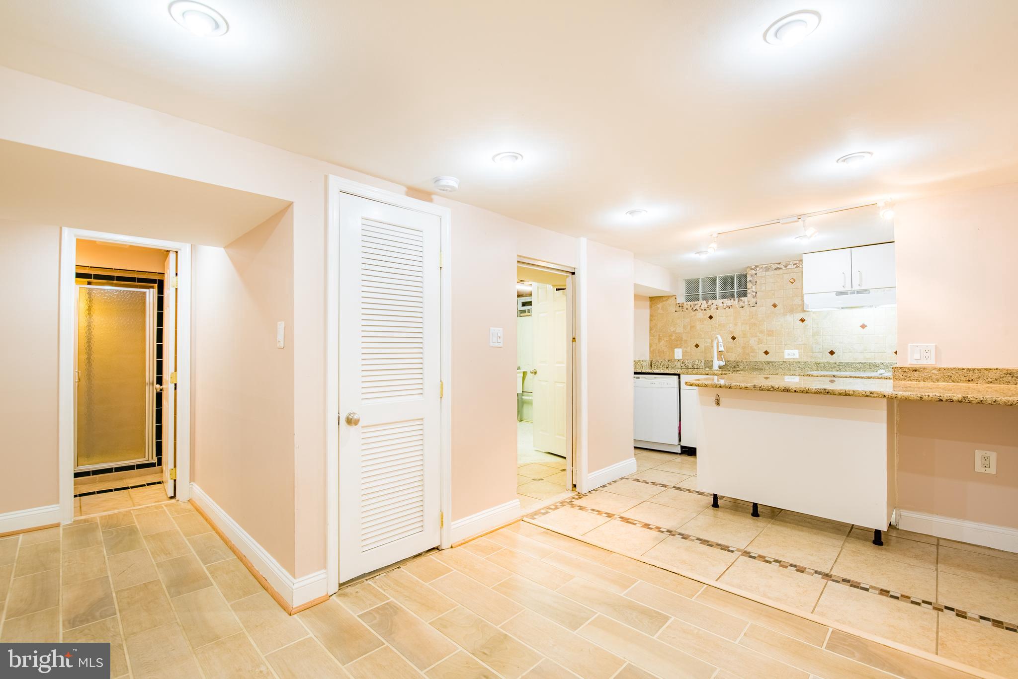 GLENMONT VILLAGE - Residential