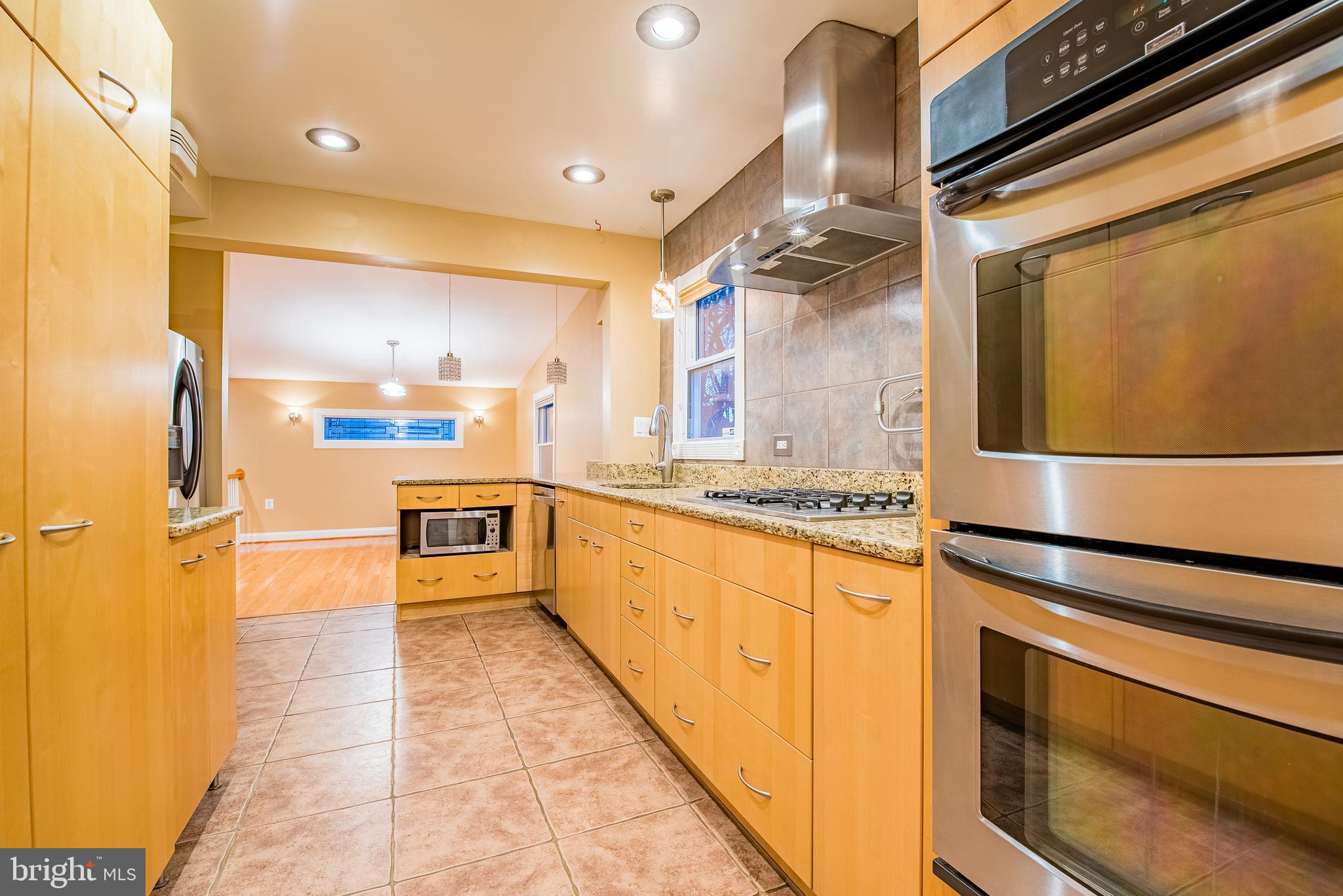 GLENMONT VILLAGE - Residential