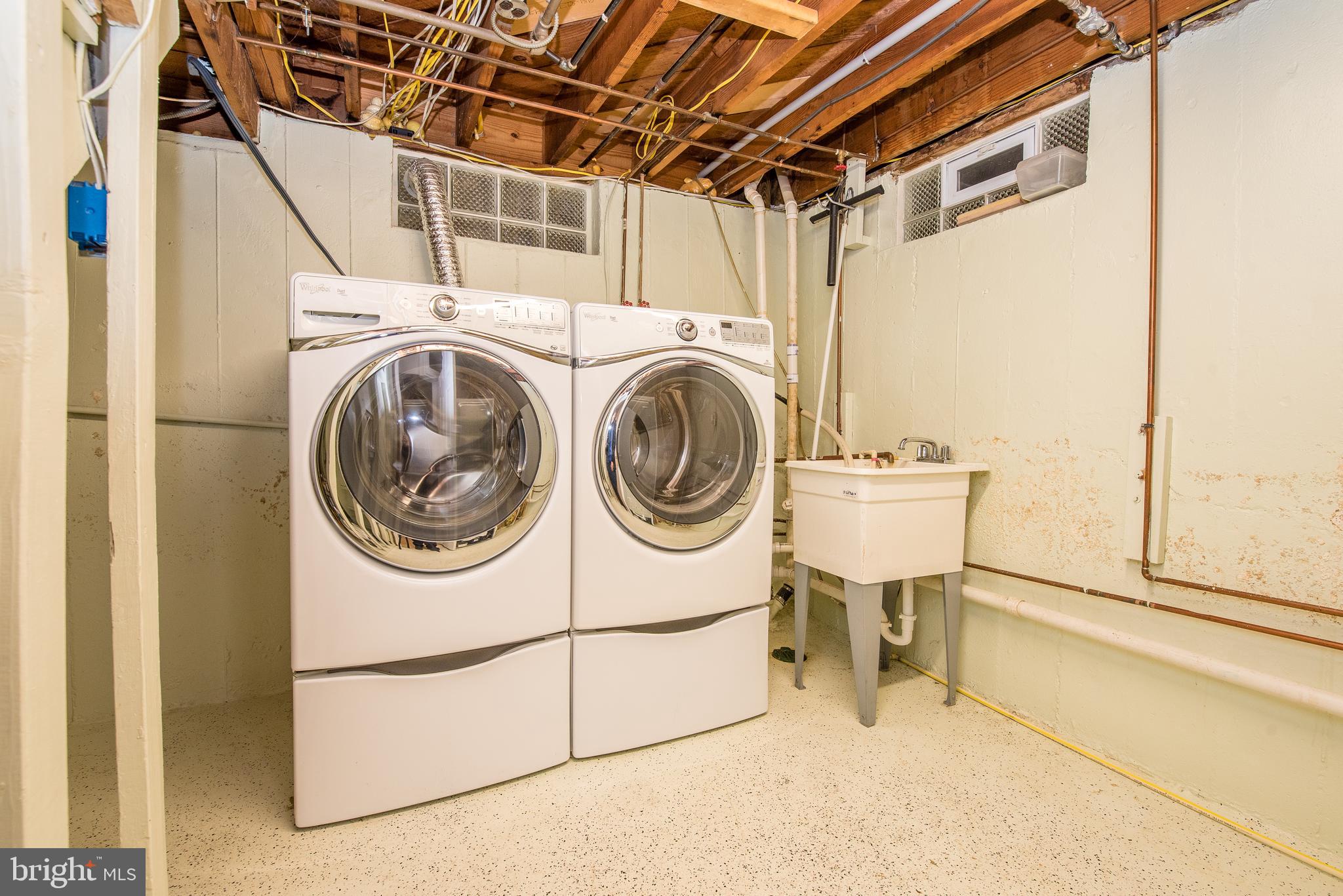 GLENMONT VILLAGE - Residential