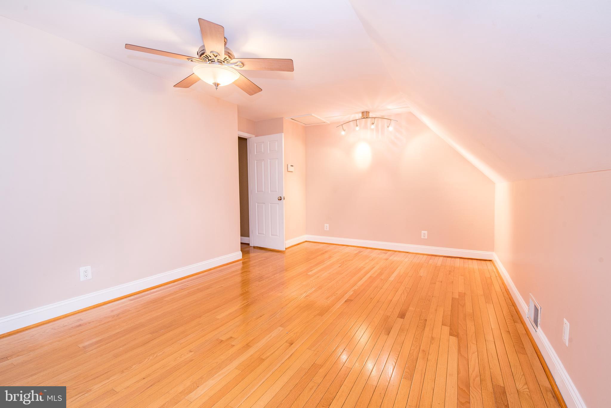 GLENMONT VILLAGE - Residential