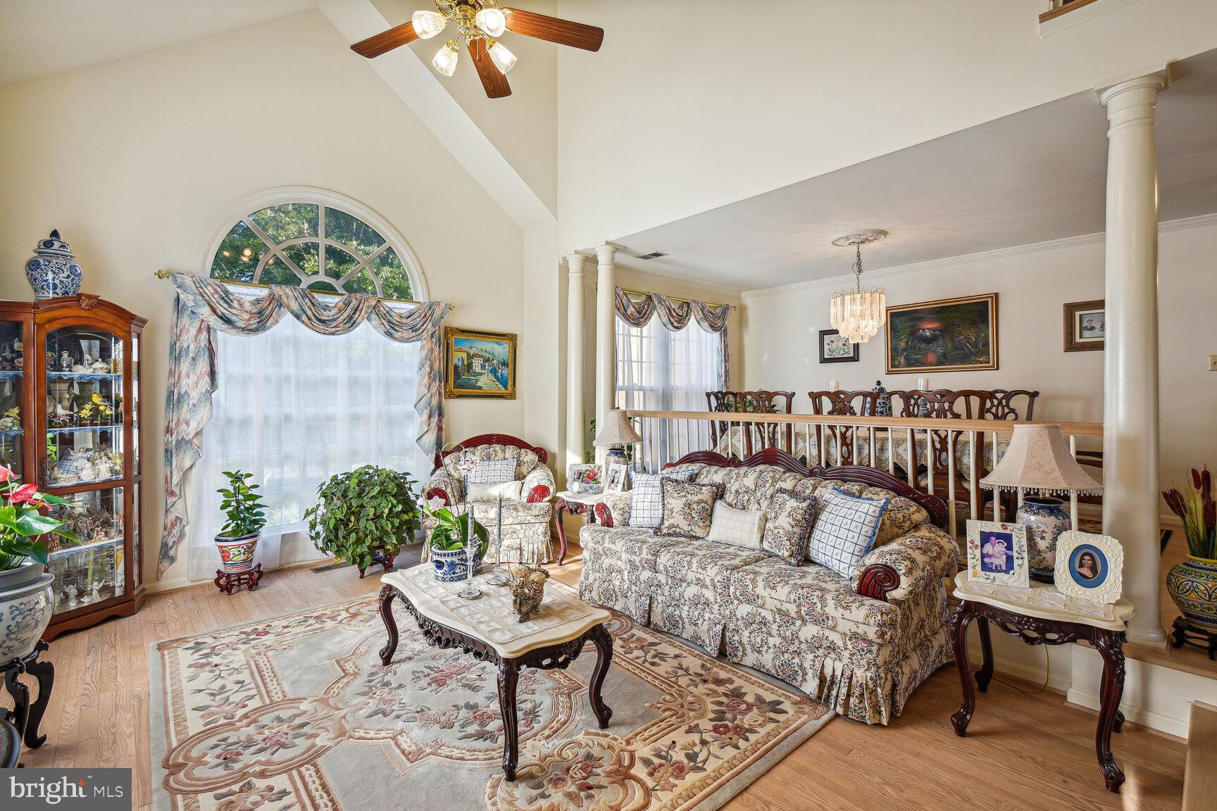 LAKE HALLOWELL - Residential