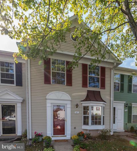 47 QUINCY COURT STERLING VA 20165