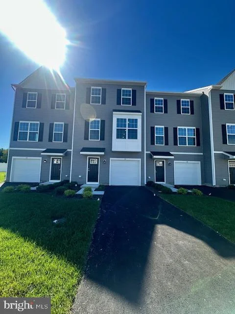 MLS: NJCD2128436