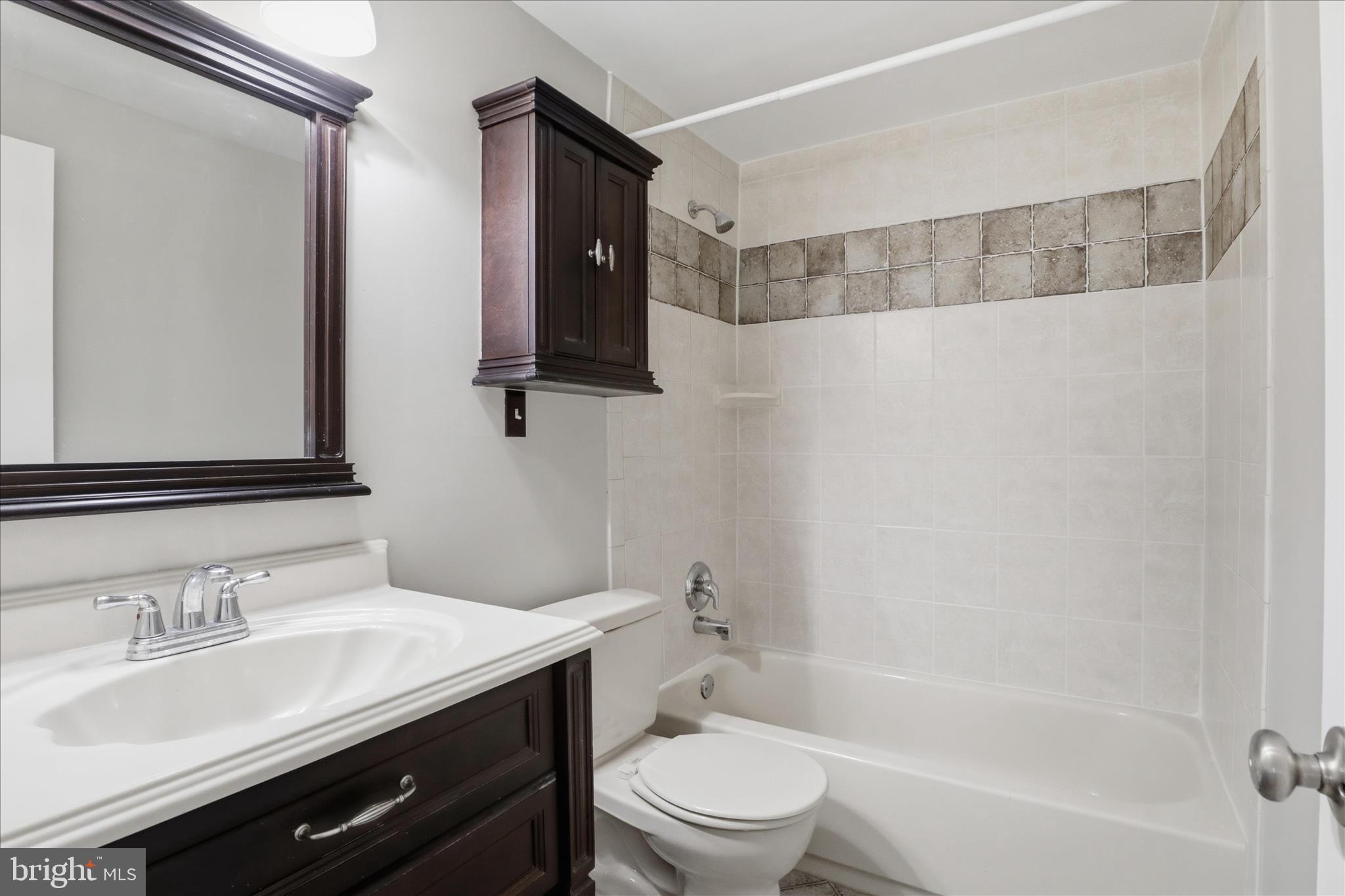 DALE CITY - Residential