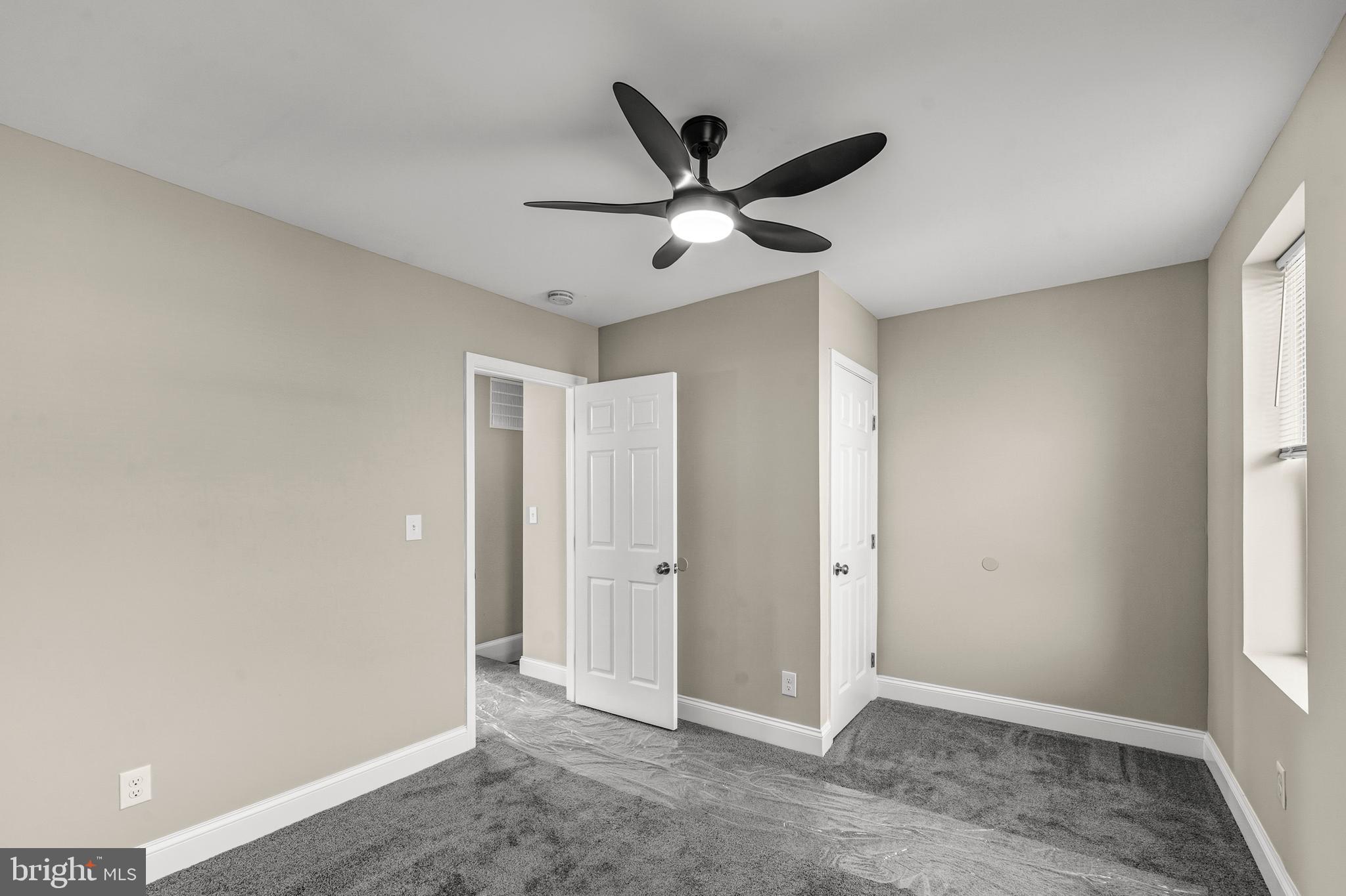 FOUR BY FOUR - Residential