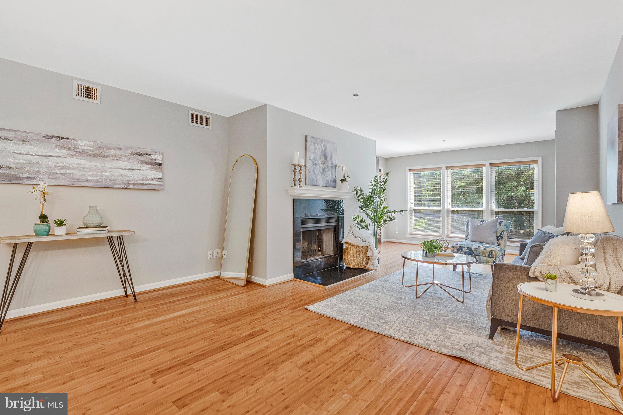 3179 SUMMIT SQUARE DRIVE 2-B2