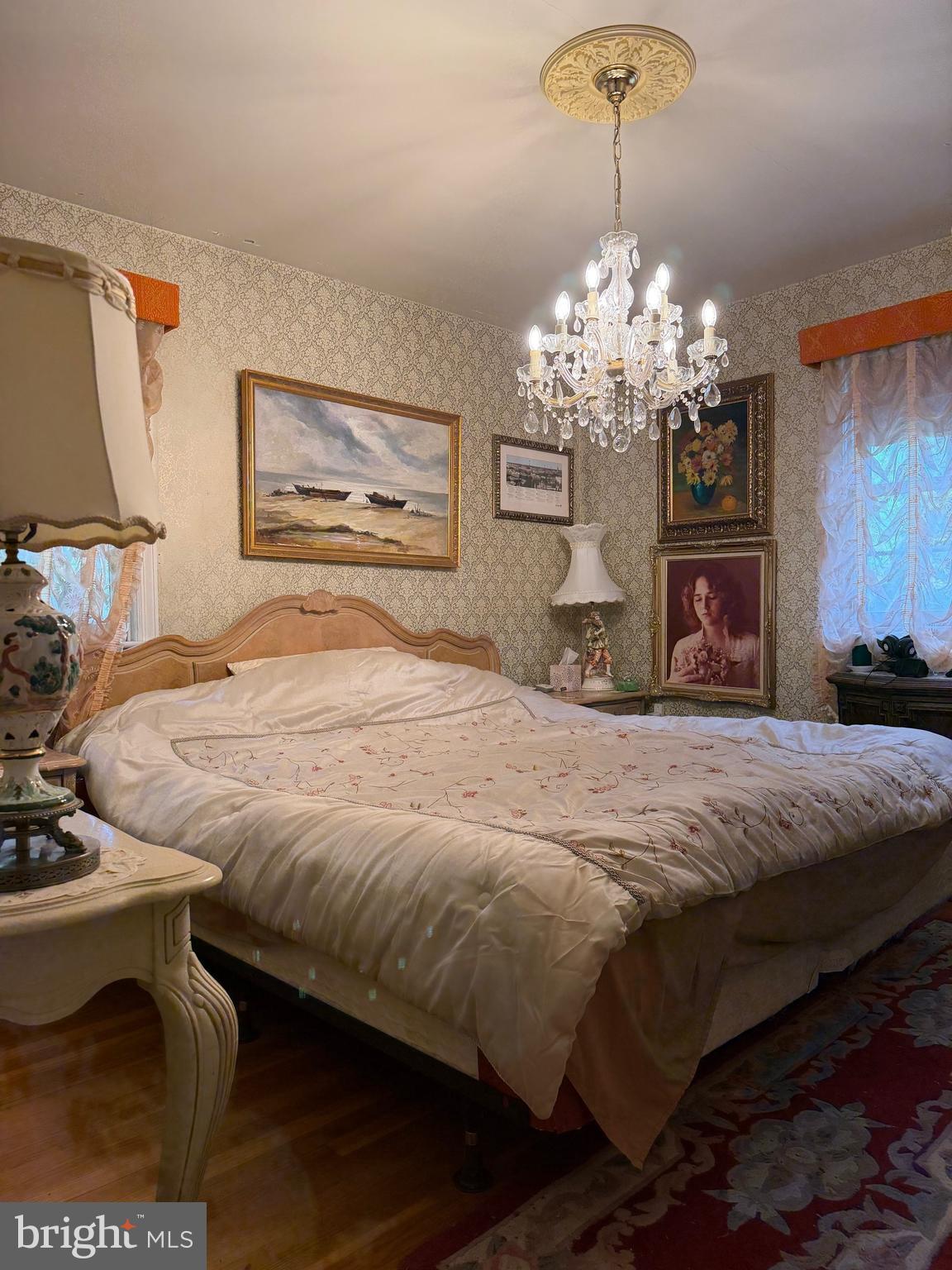 NEW CARROLLTON - Residential