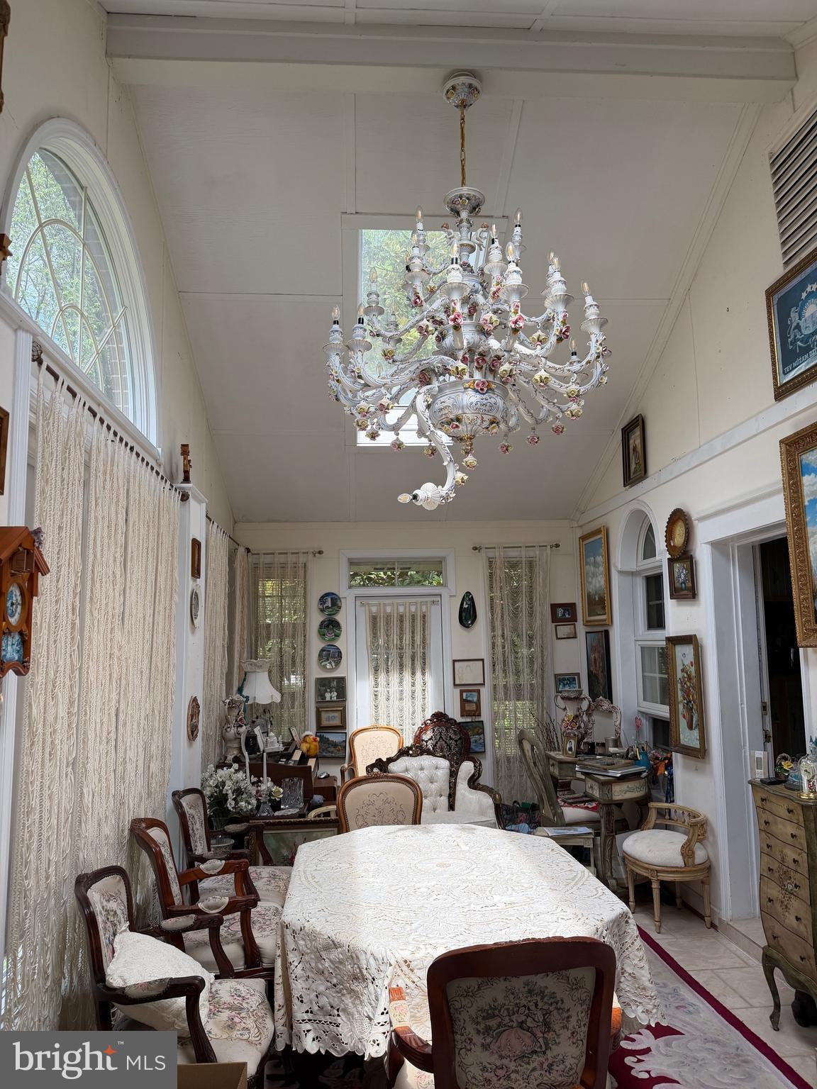 NEW CARROLLTON - Residential