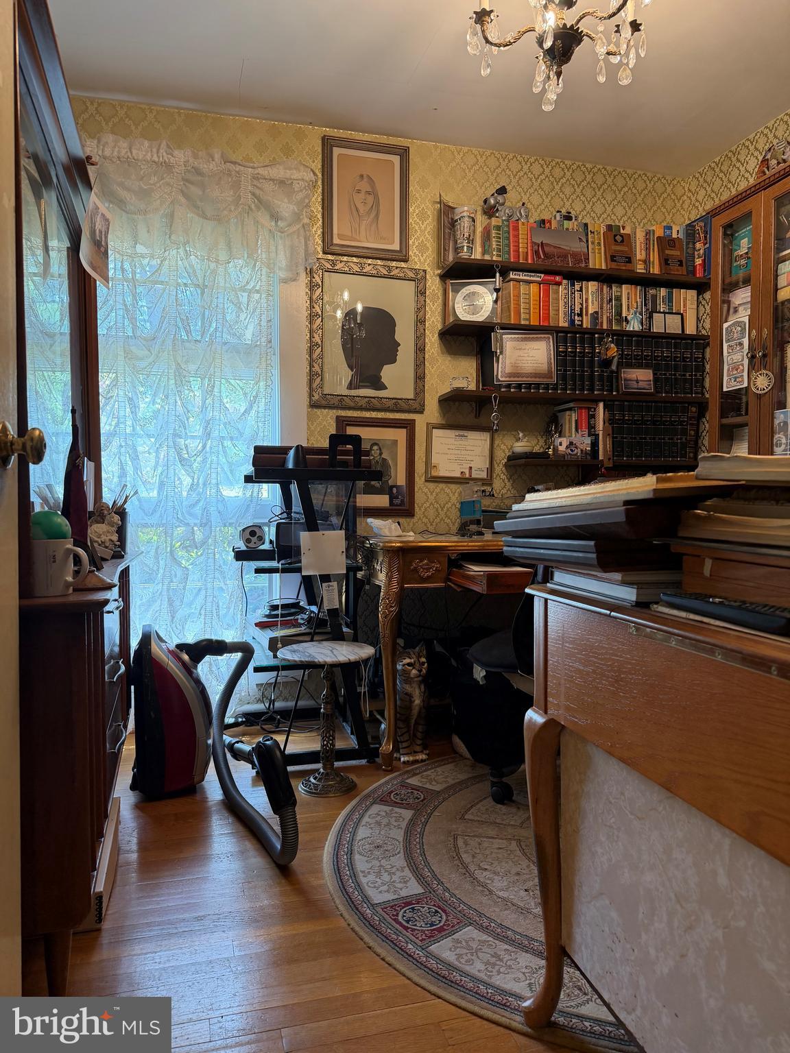 NEW CARROLLTON - Residential