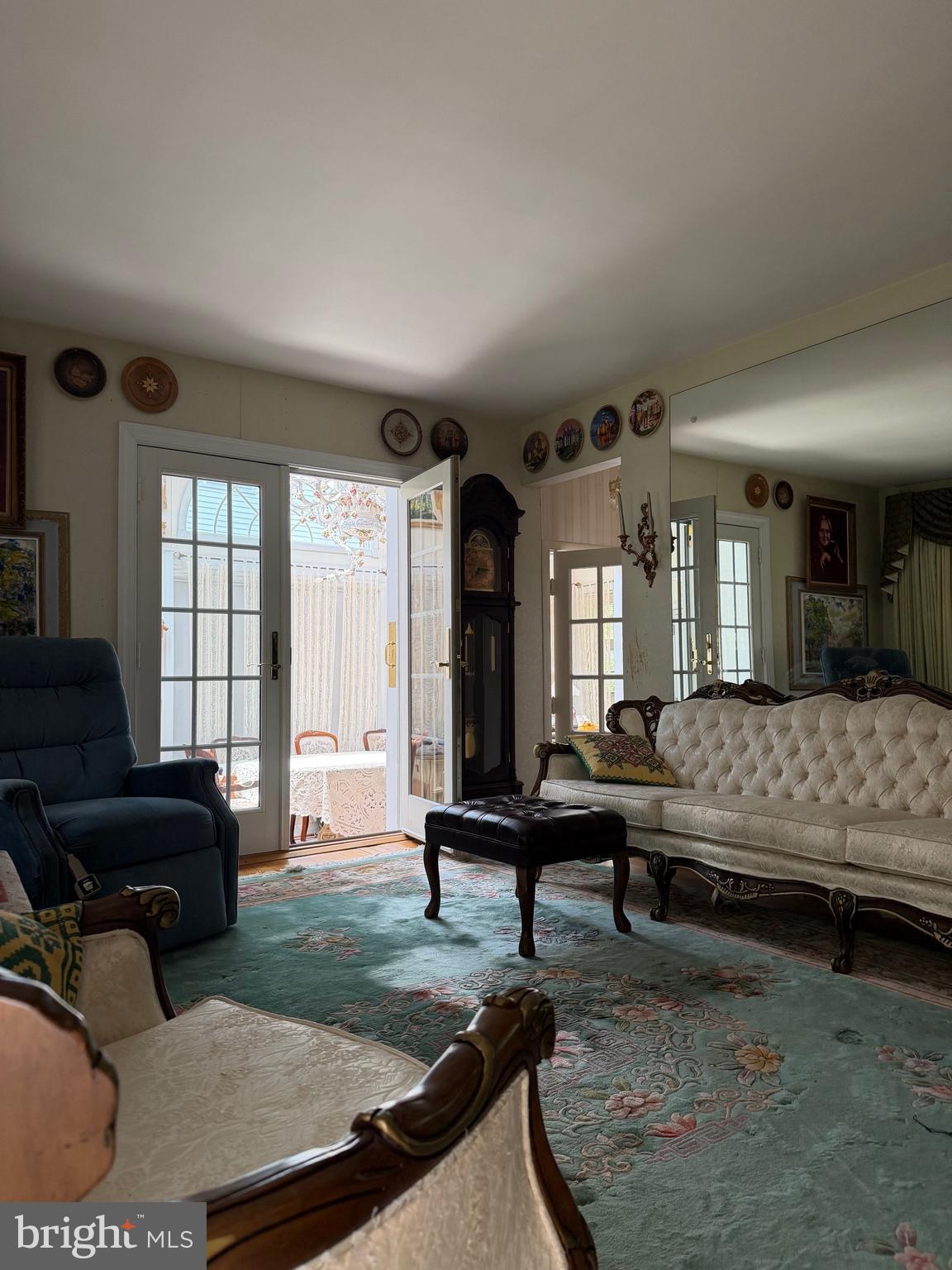 NEW CARROLLTON - Residential