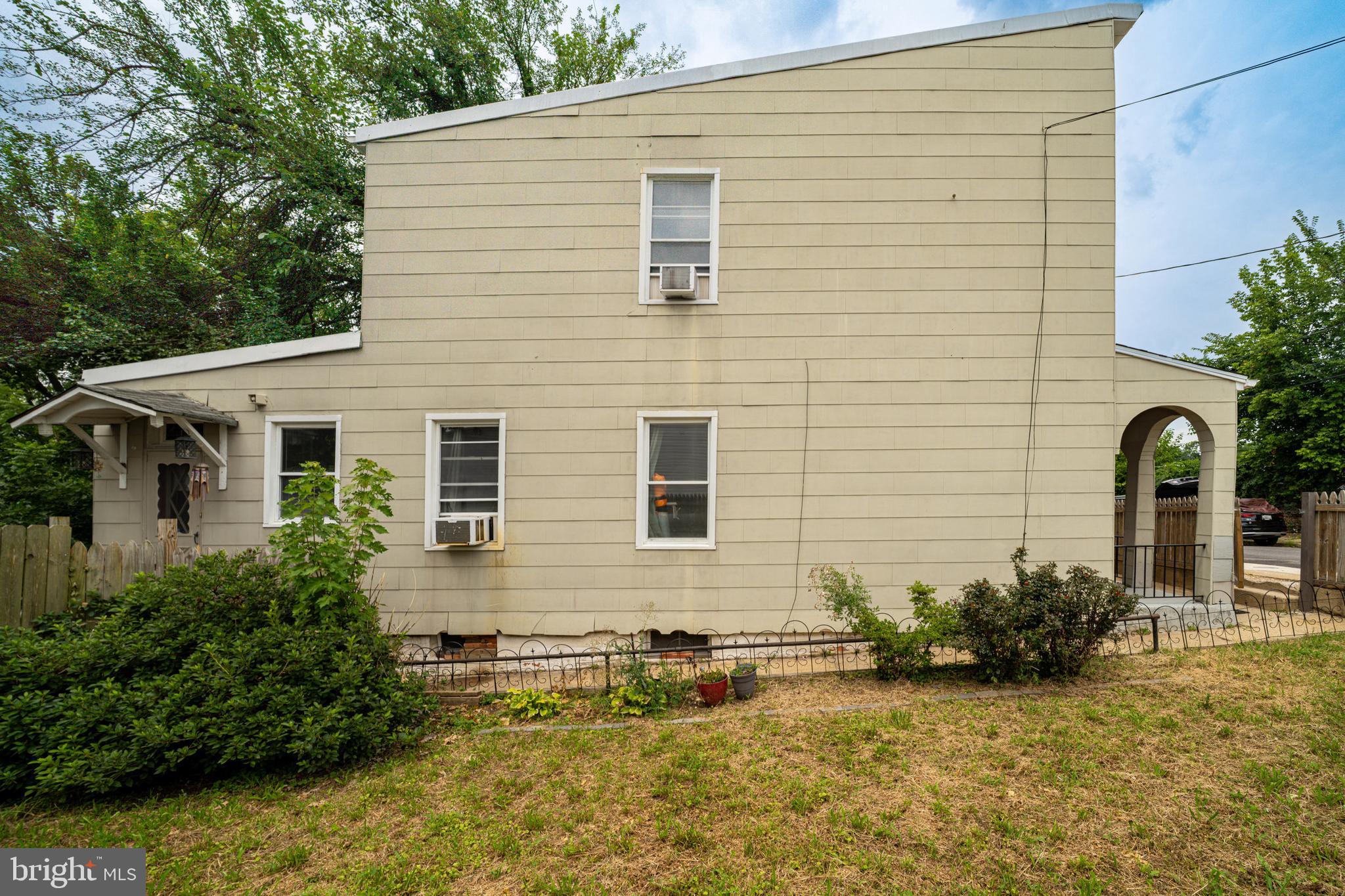 3223 STRICKLAND STREET