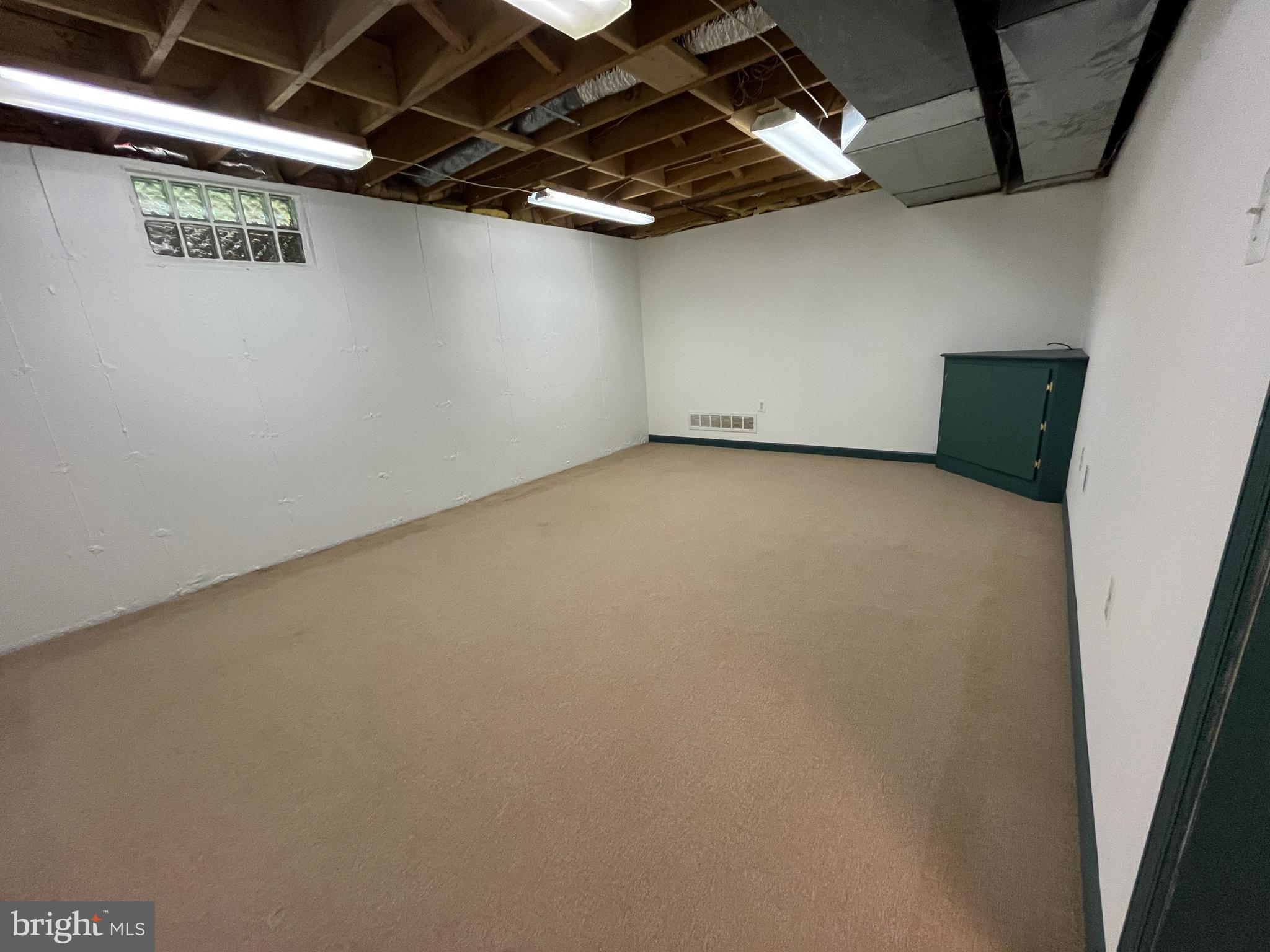 YARDLEY HUNT - Residential