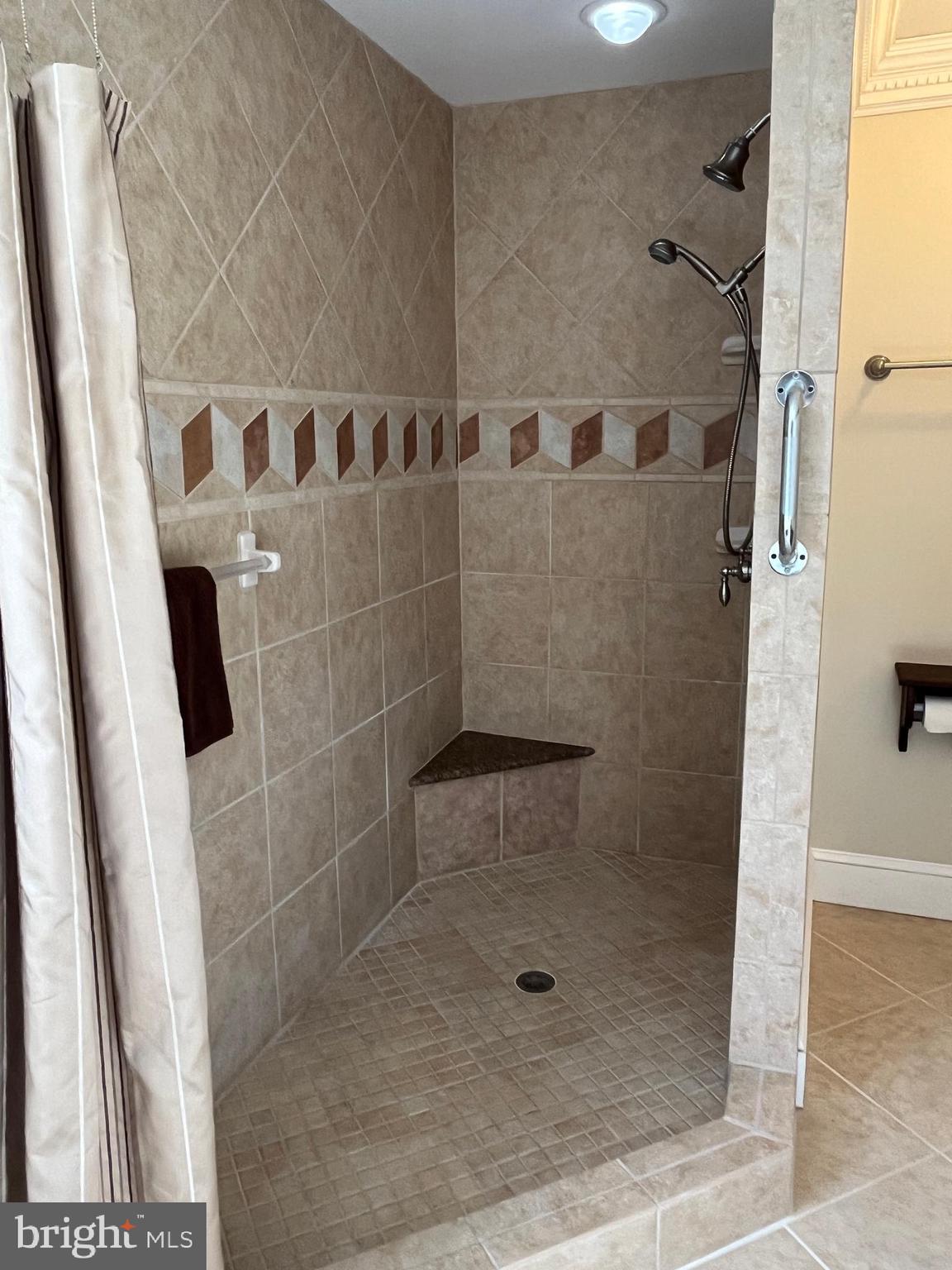 YARDLEY HUNT - Residential