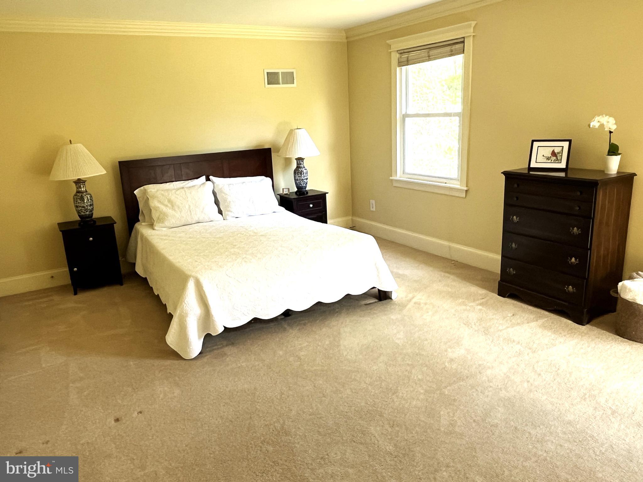 YARDLEY HUNT - Residential