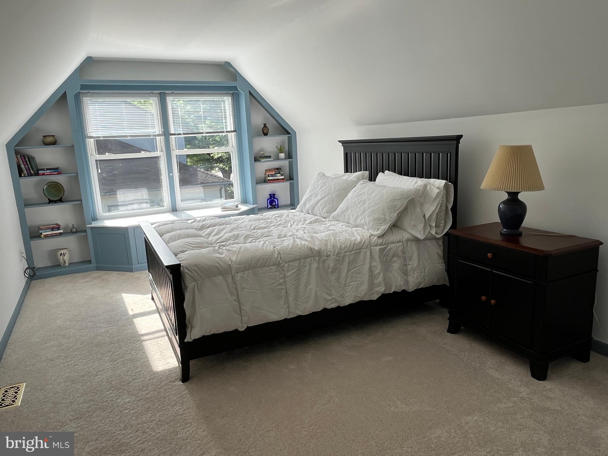 YARDLEY HUNT - Residential