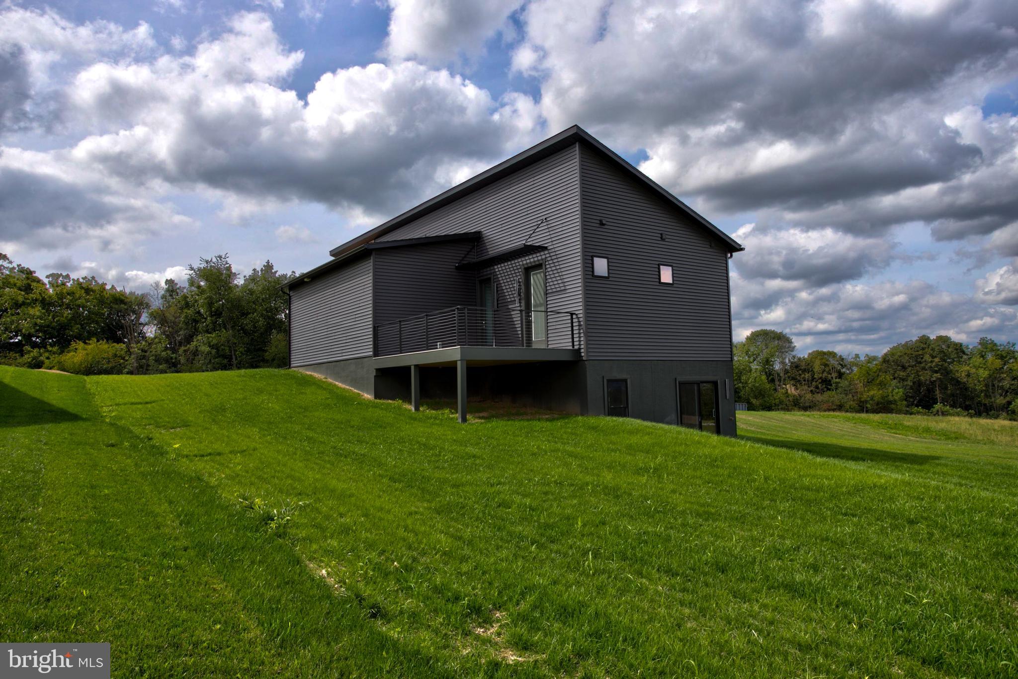 MOUNTAIN MEADOWS - Residential