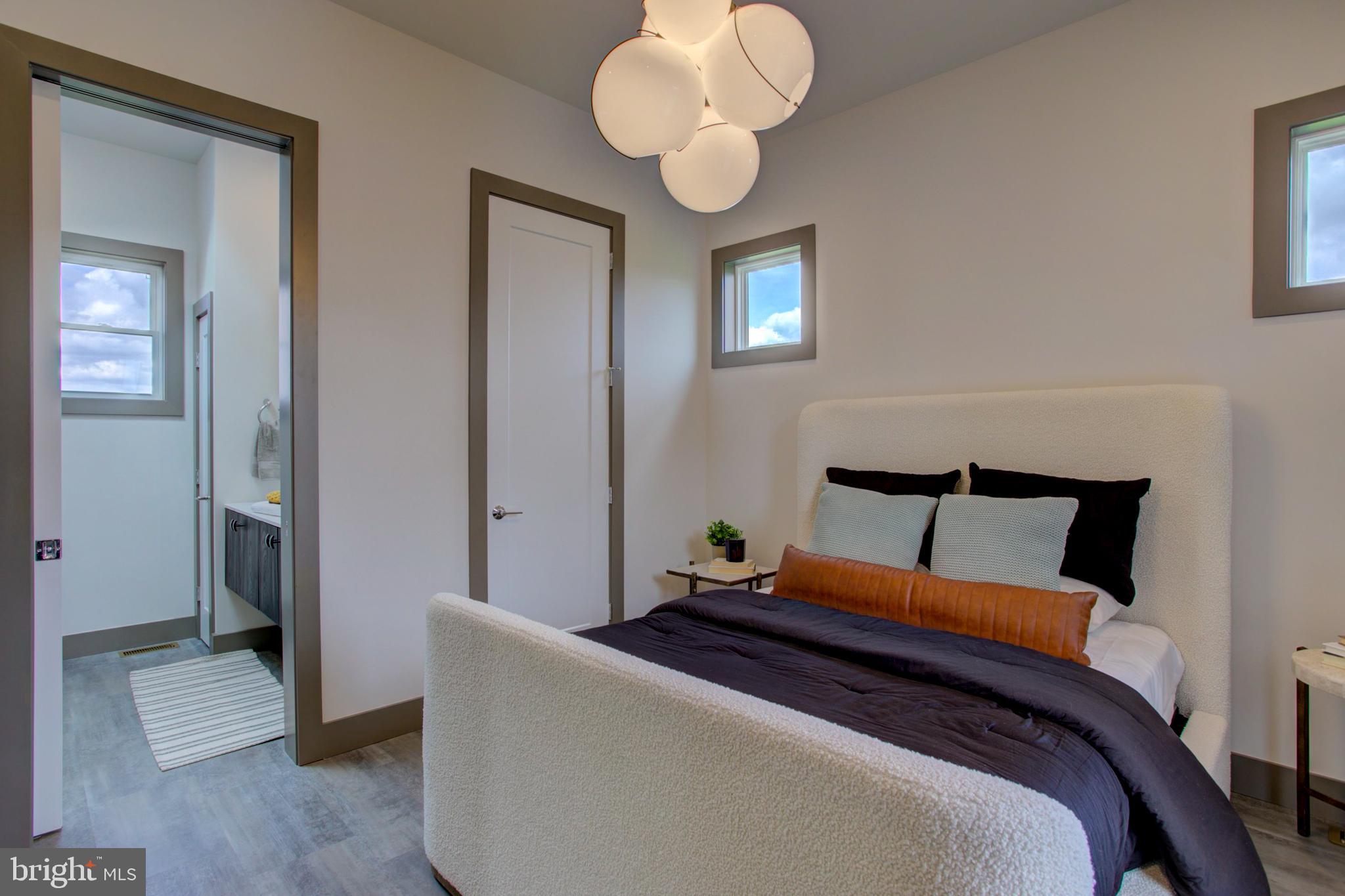 MOUNTAIN MEADOWS - Residential