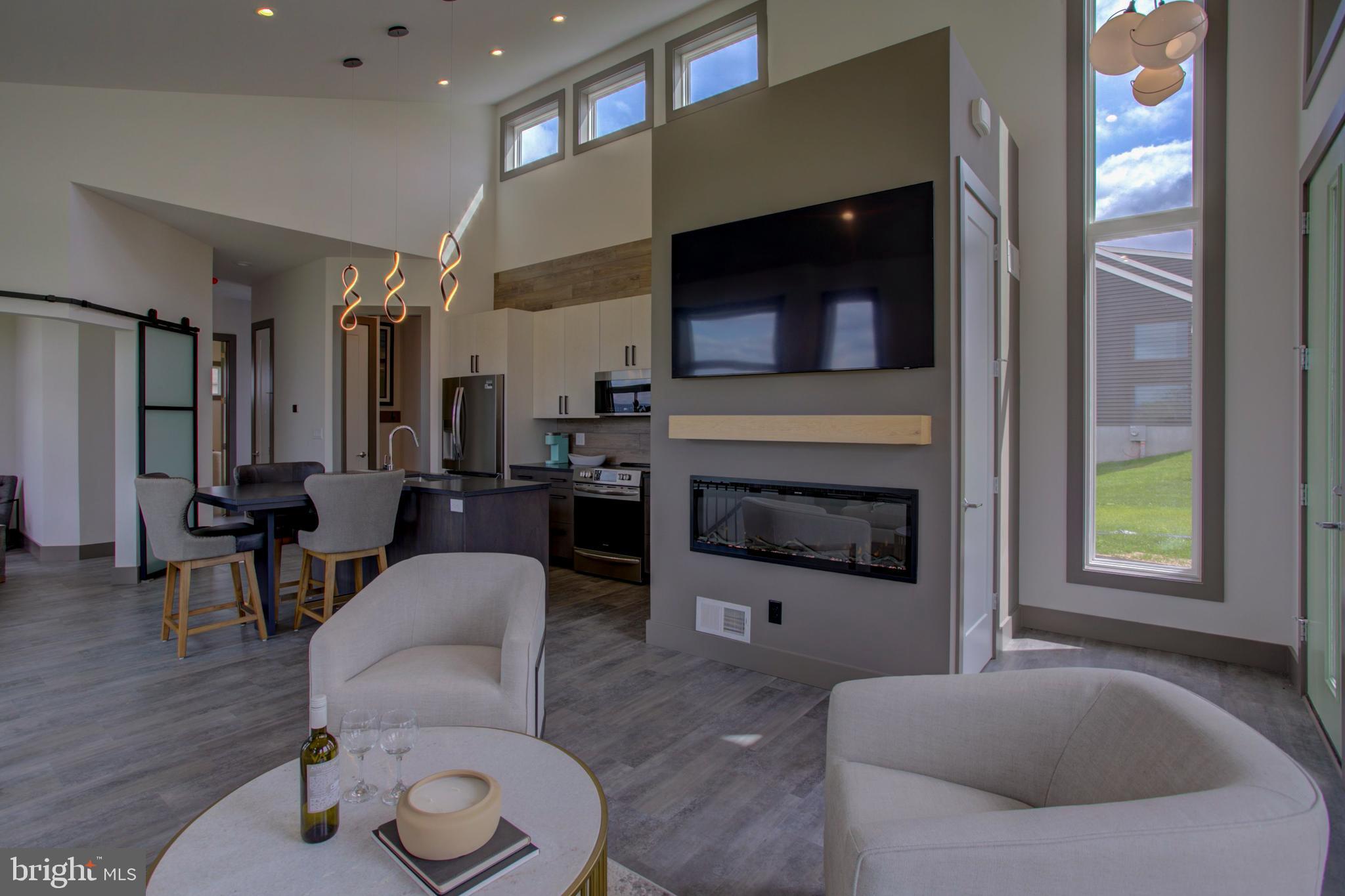 MOUNTAIN MEADOWS - Residential