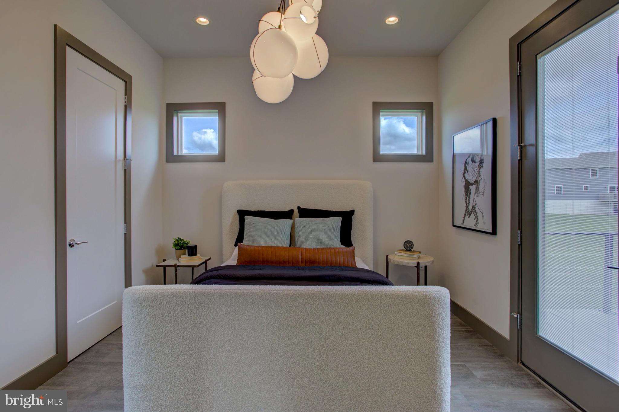 MOUNTAIN MEADOWS - Residential