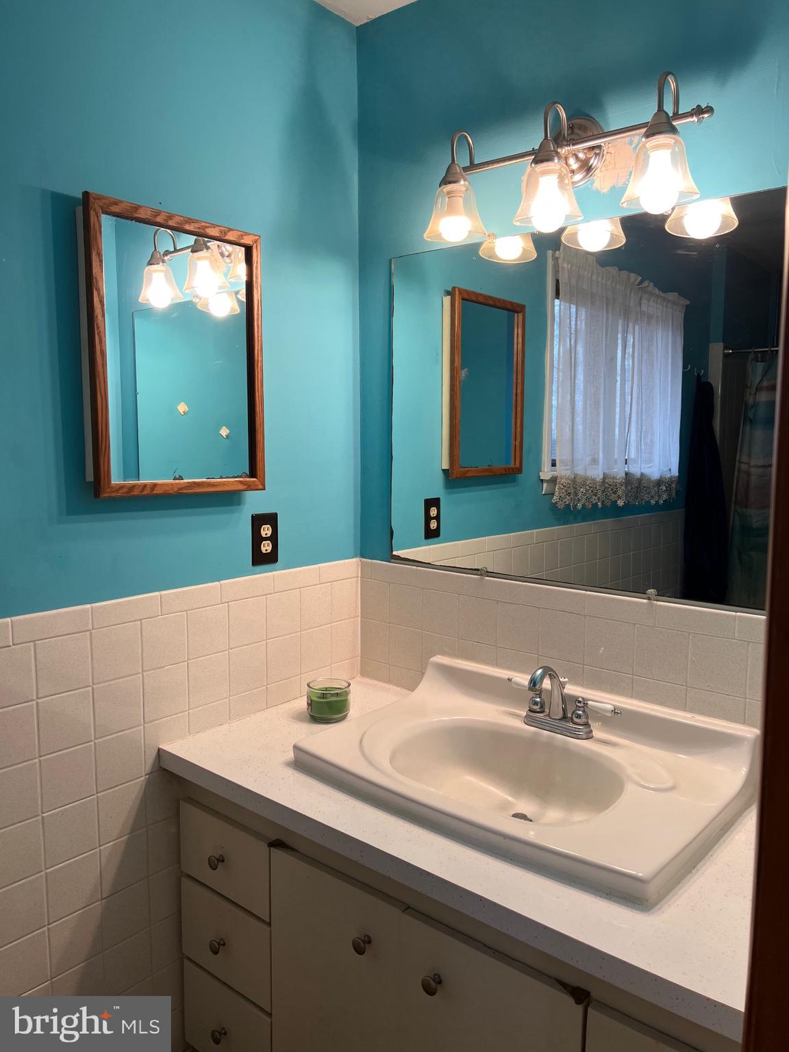 BLUE RIDGE SHORES - Residential