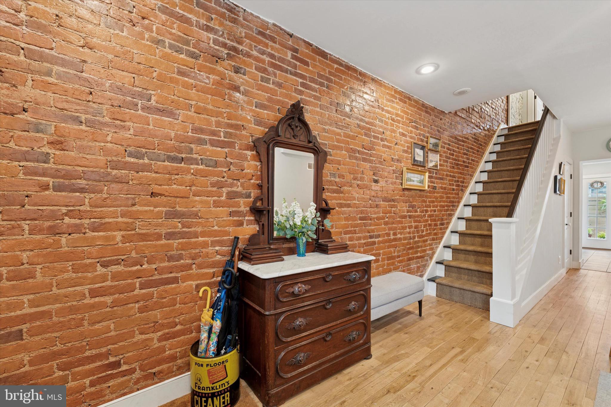 NEWBOLD - Residential