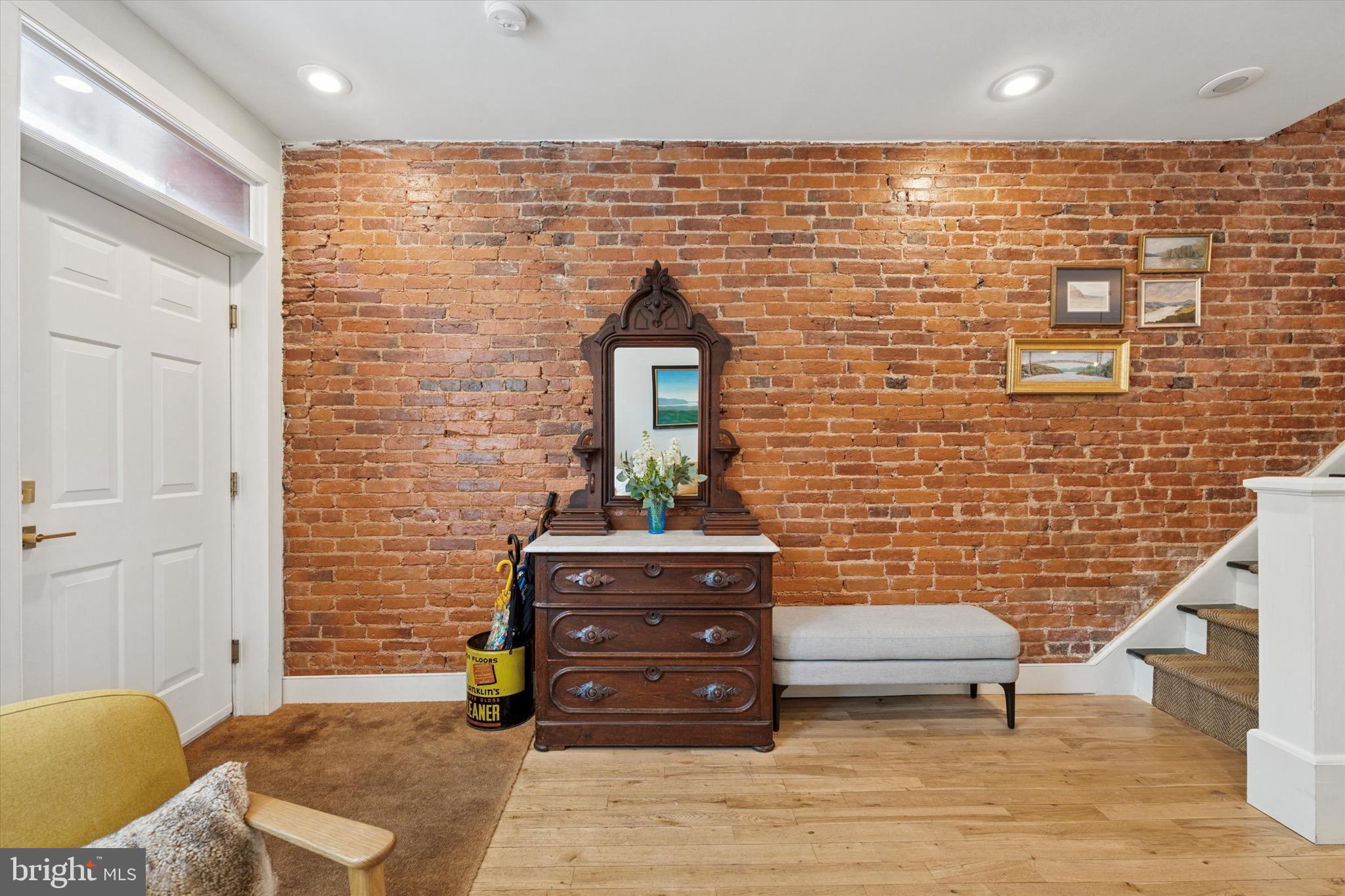 NEWBOLD - Residential