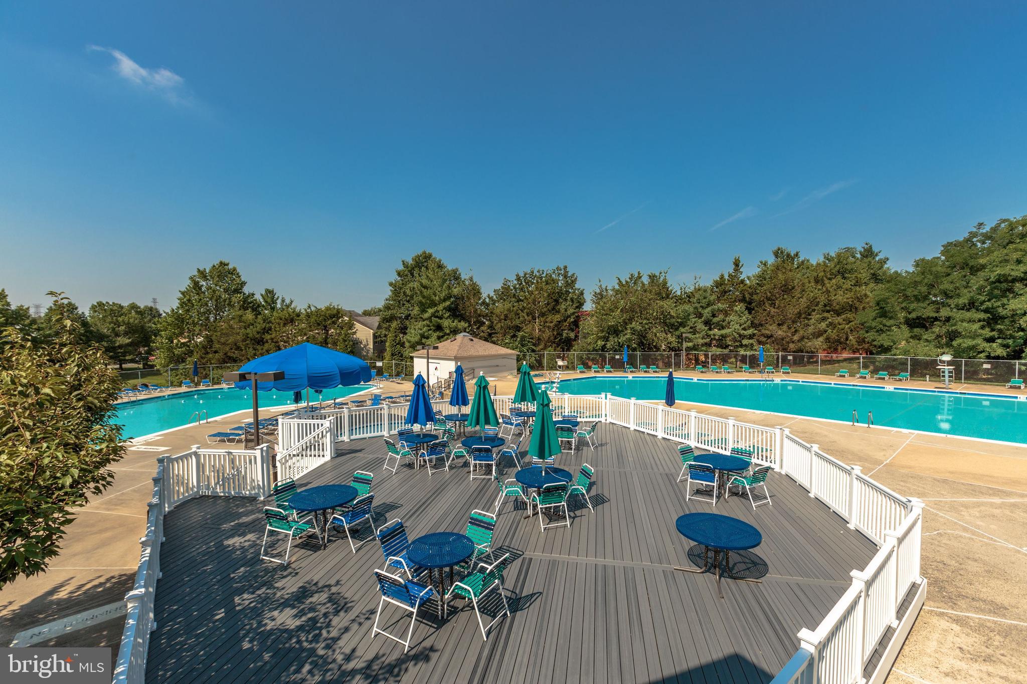 SURREY AT MANCHESTER LAKES - Residential