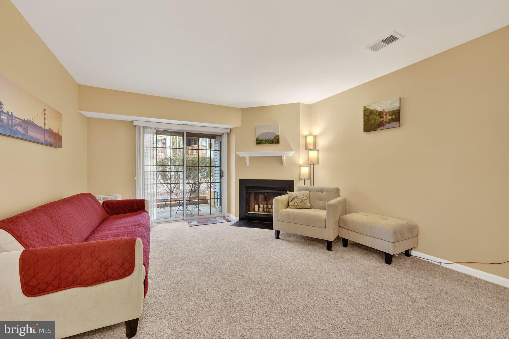 SURREY AT MANCHESTER LAKES - Residential