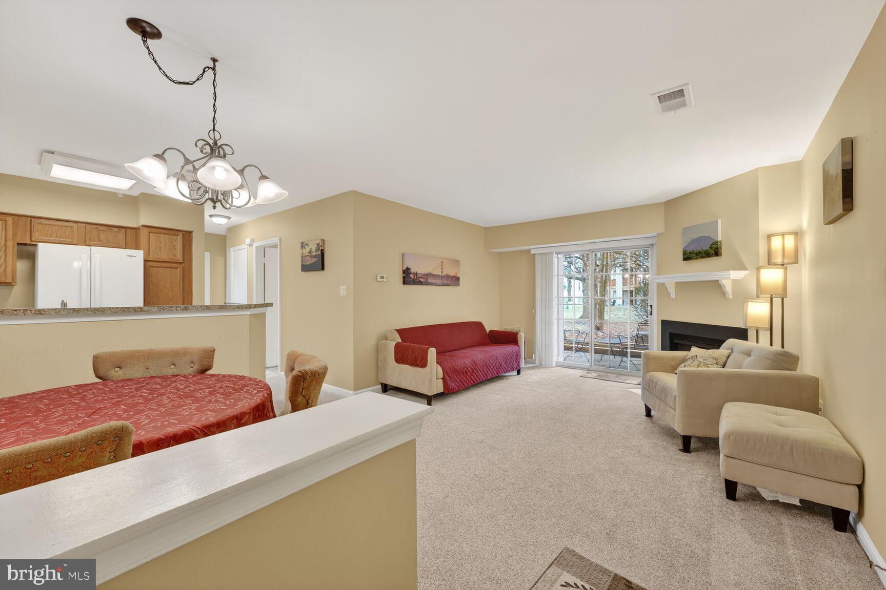 SURREY AT MANCHESTER LAKES - Residential