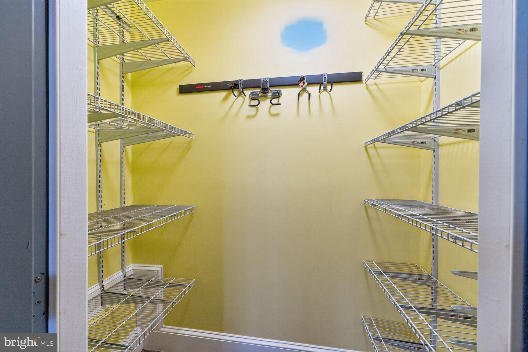 SURREY AT MANCHESTER LAKES - Residential