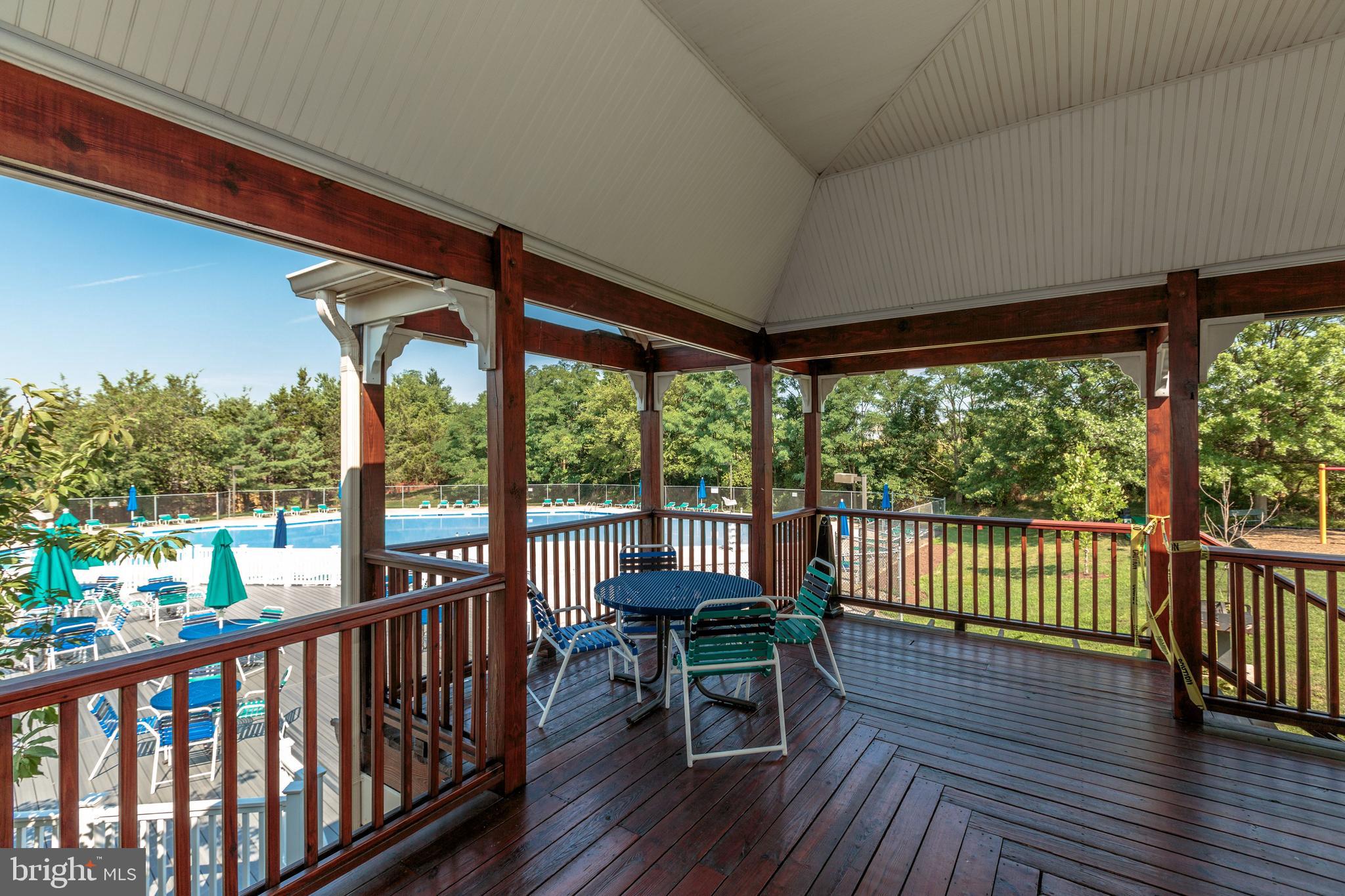 SURREY AT MANCHESTER LAKES - Residential