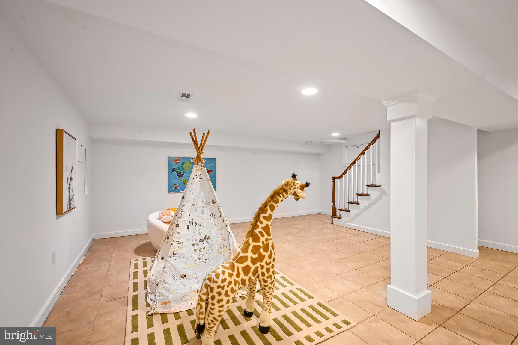 WEST CHEVY CHASE HEIGHTS - Residential