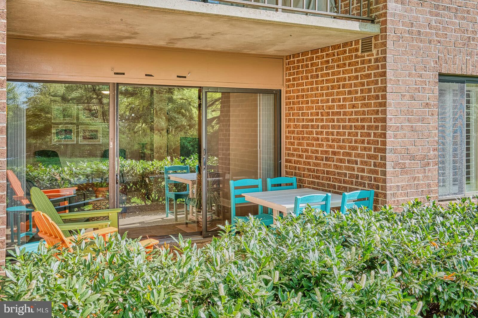 GEORGETOWN VILLAGE - Residential