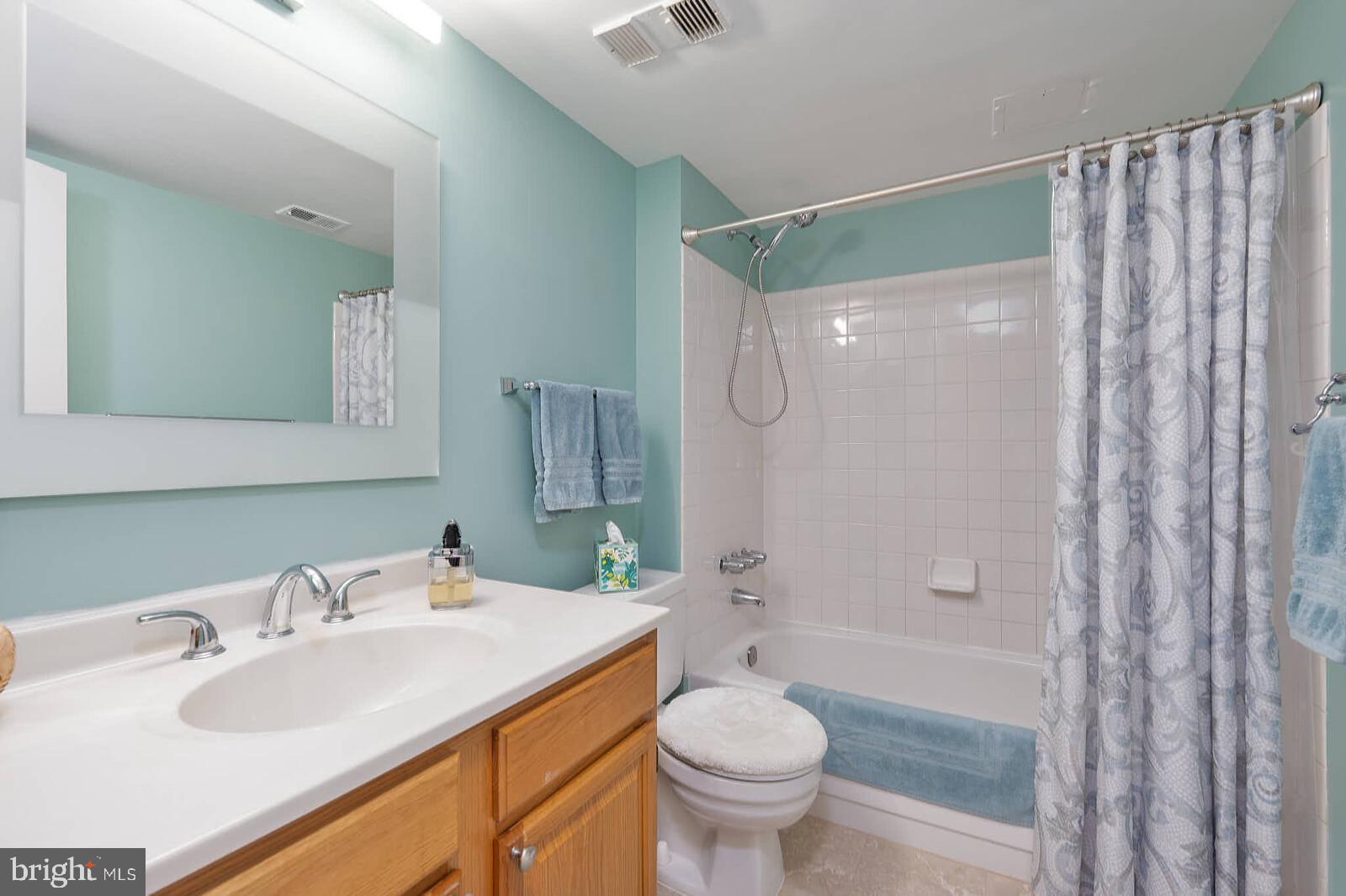 GEORGETOWN VILLAGE - Residential