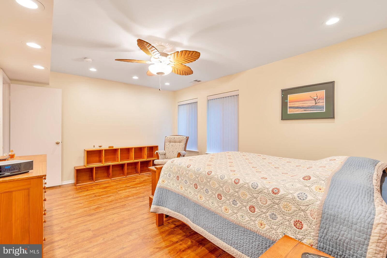 GEORGETOWN VILLAGE - Residential