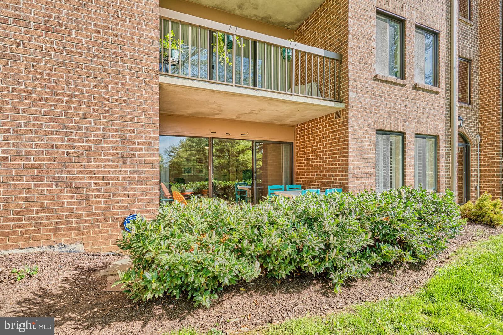 GEORGETOWN VILLAGE - Residential