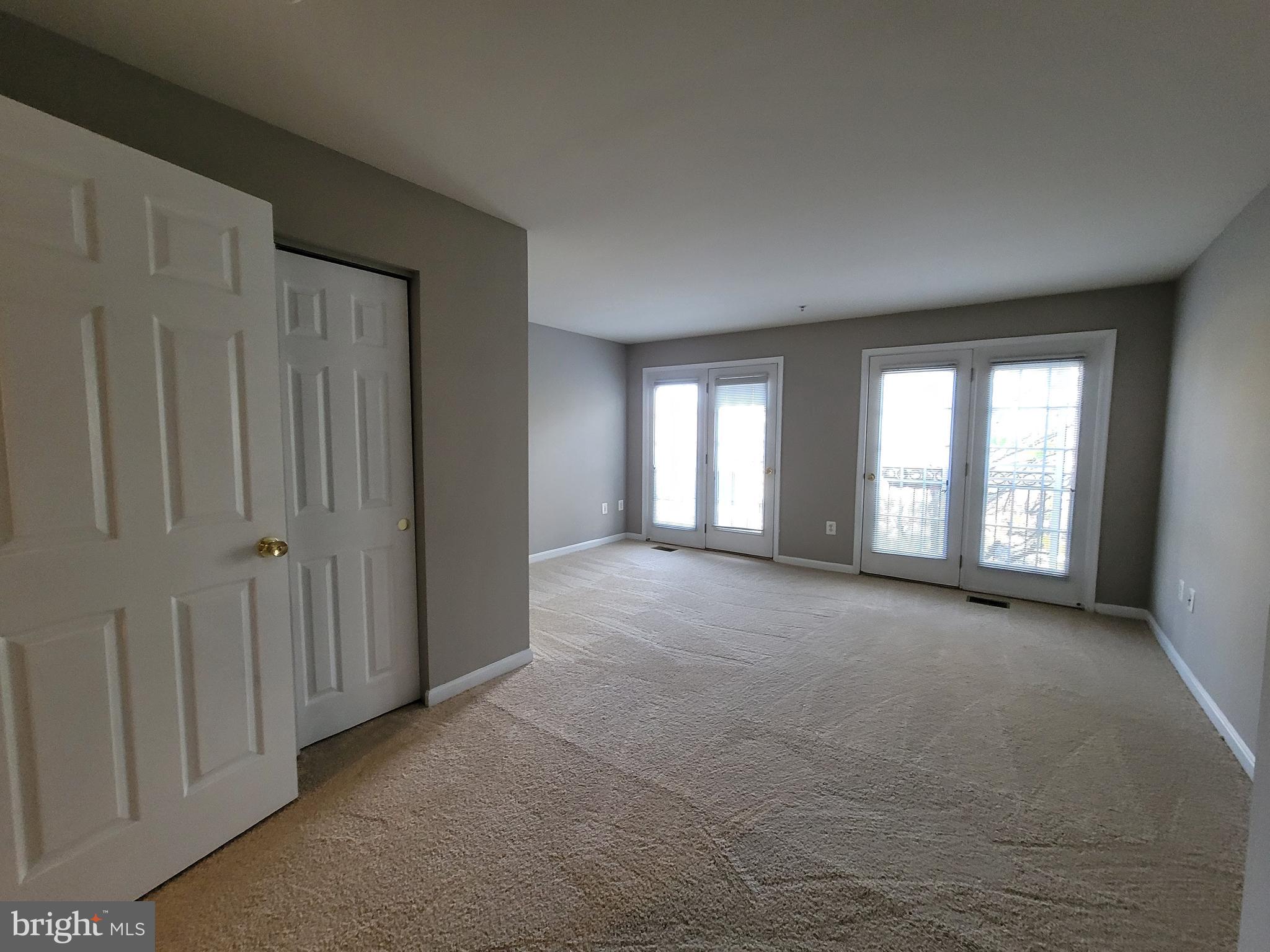 POWELLS RUN VILLAGE COND - Residential