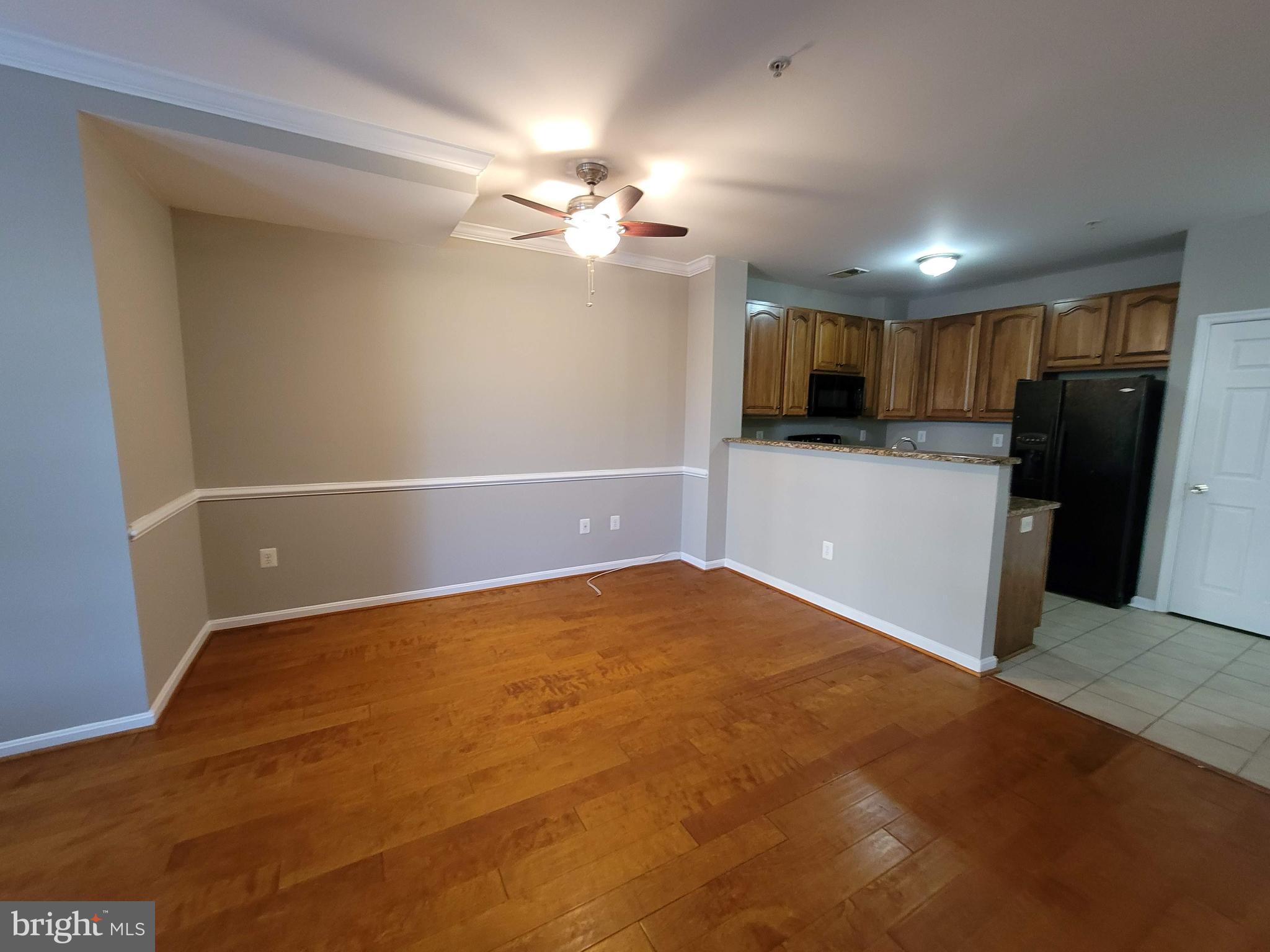 POWELLS RUN VILLAGE COND - Residential