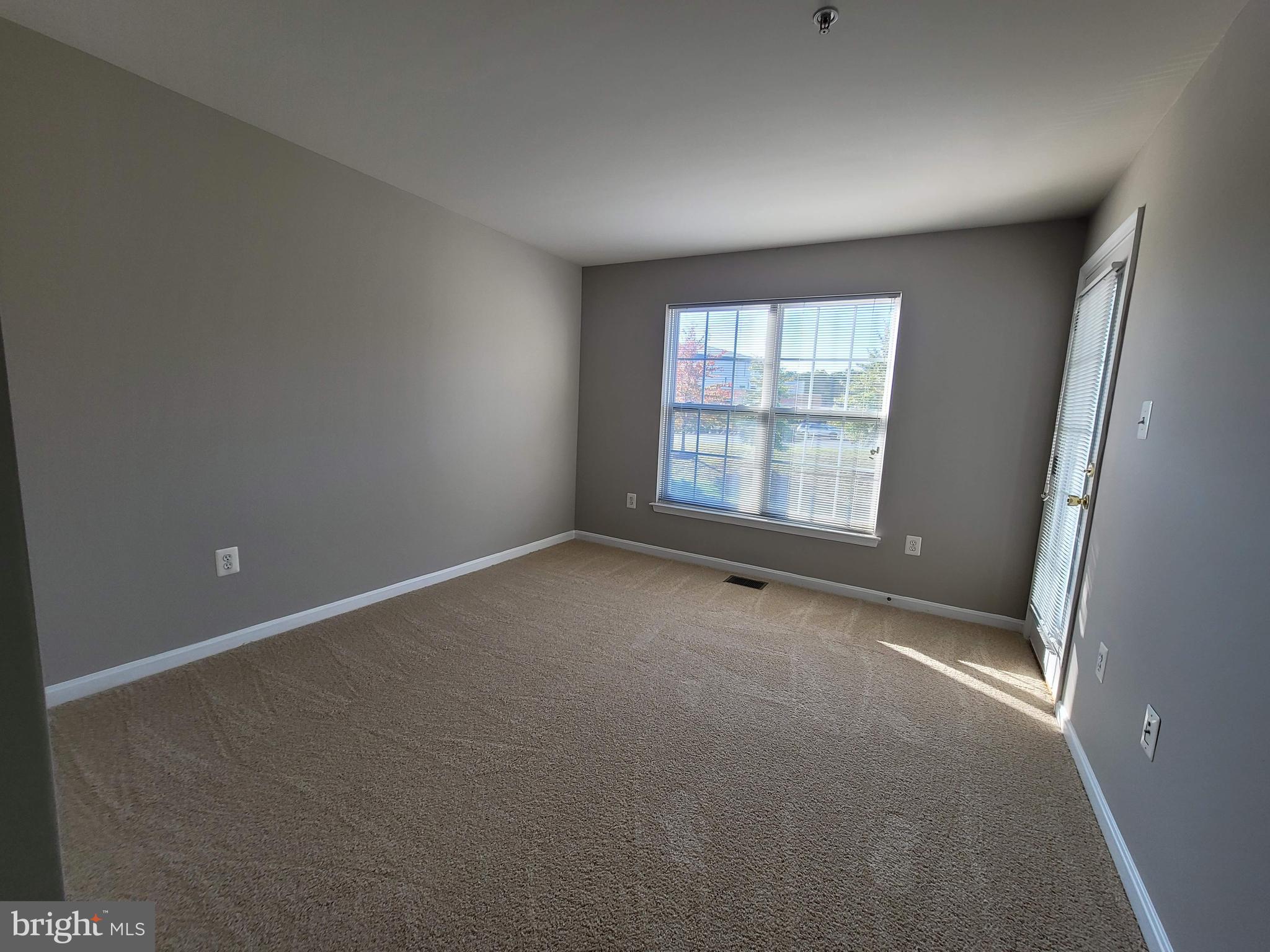 POWELLS RUN VILLAGE COND - Residential