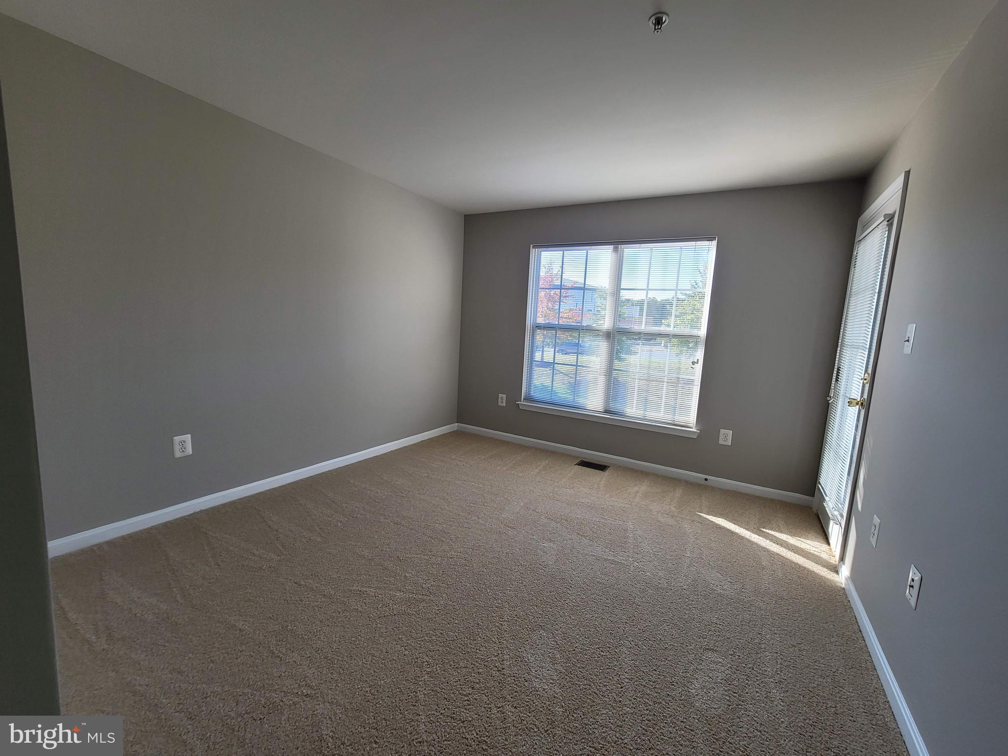 POWELLS RUN VILLAGE COND - Residential