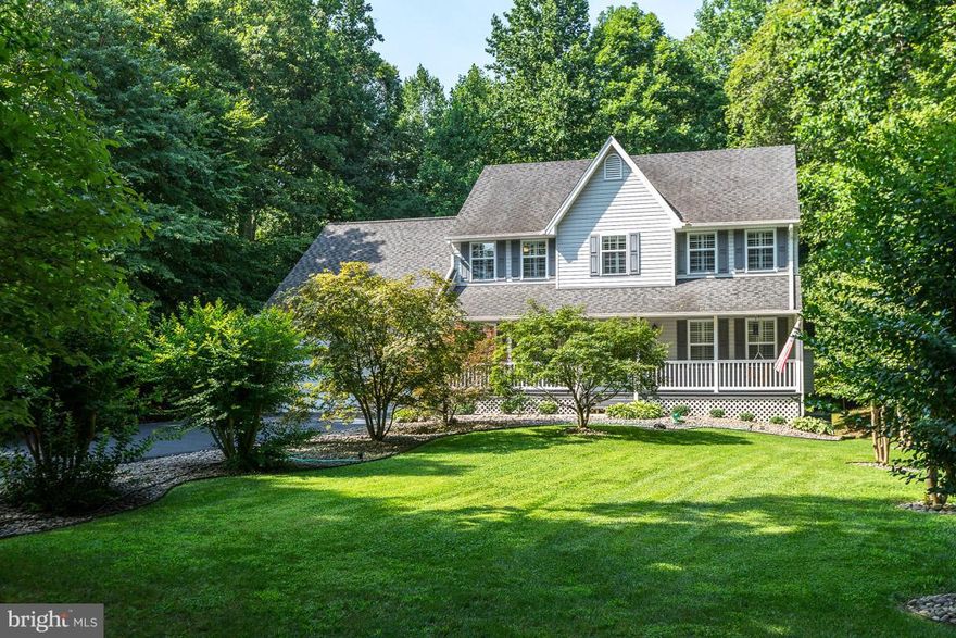 Well maintained home situated on 2.31 AC in Persimmon Hills.  Kitchen with granite counters overlooks family room with FP. Formal DR & LR perfect for entertaining. Bonus room above garage used as 4th BR. Gleaming hardwood floors throughout both levels. HUGE deck off the back great for BBQs or relaxing. This one won't last long!