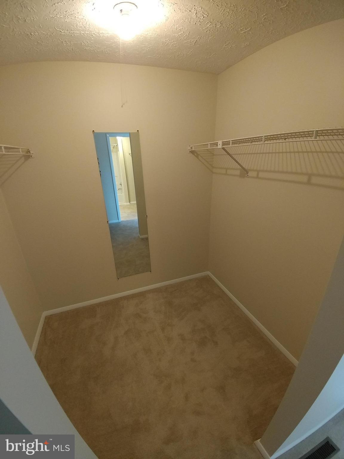 WOODS EDGE TOWNHOME CONDOMINIUMS - Residential Lease