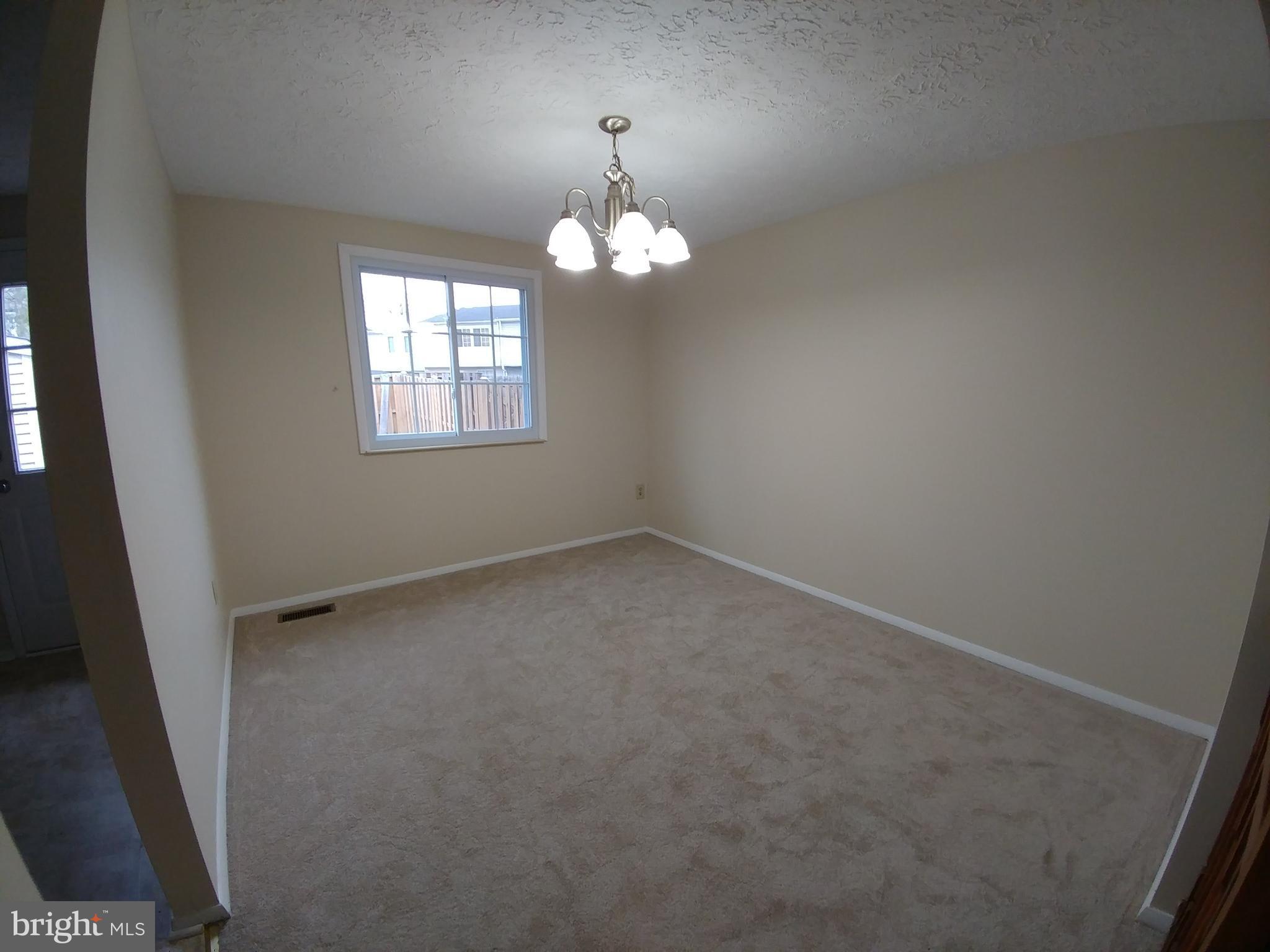 WOODS EDGE TOWNHOME CONDOMINIUMS - Residential Lease